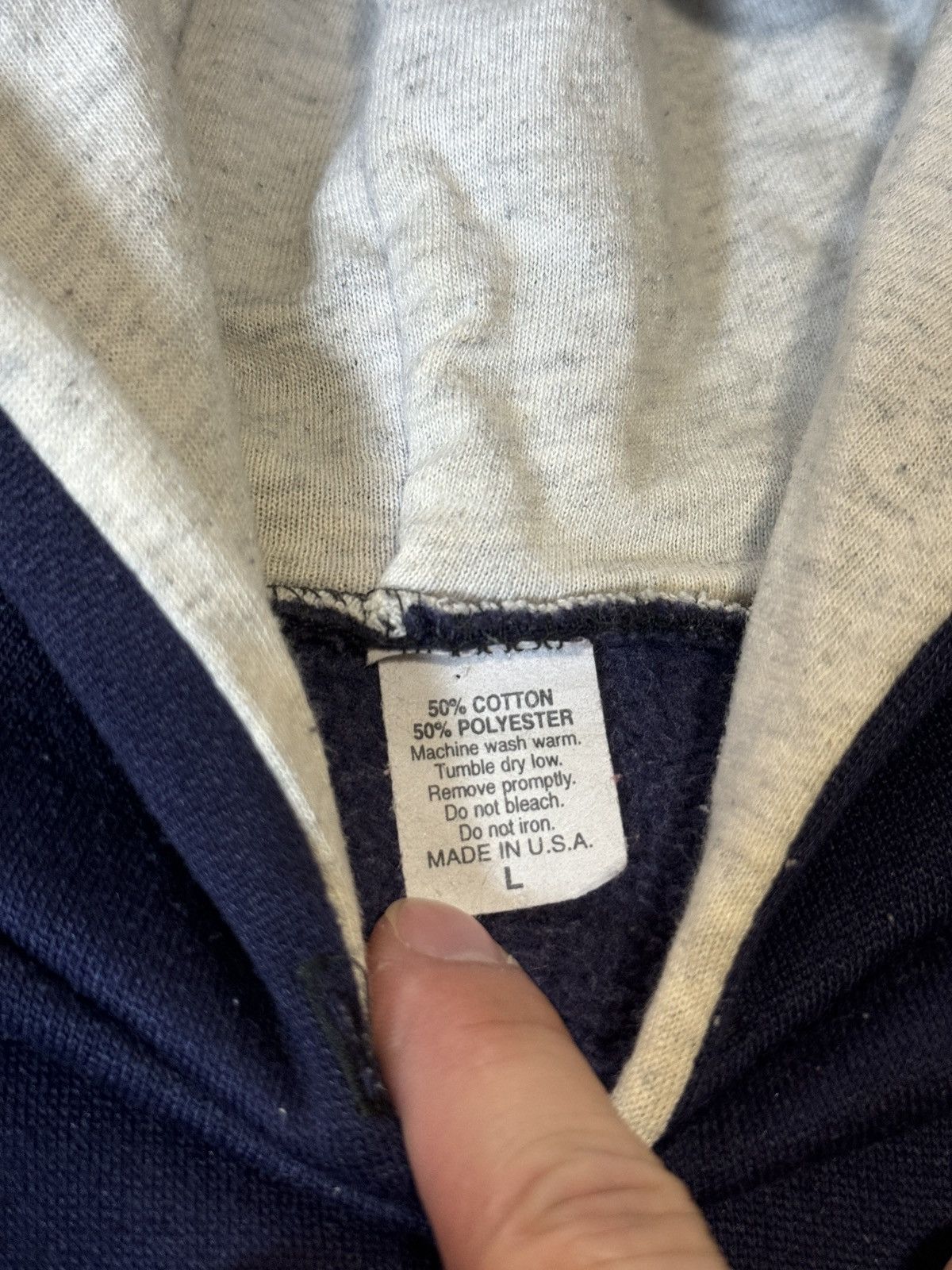 Vintage Vintage 80s 90s Georgetown Athletic Dept Collegiate Hoodie Size US L / EU 52-54 / 3 - 3 Thumbnail