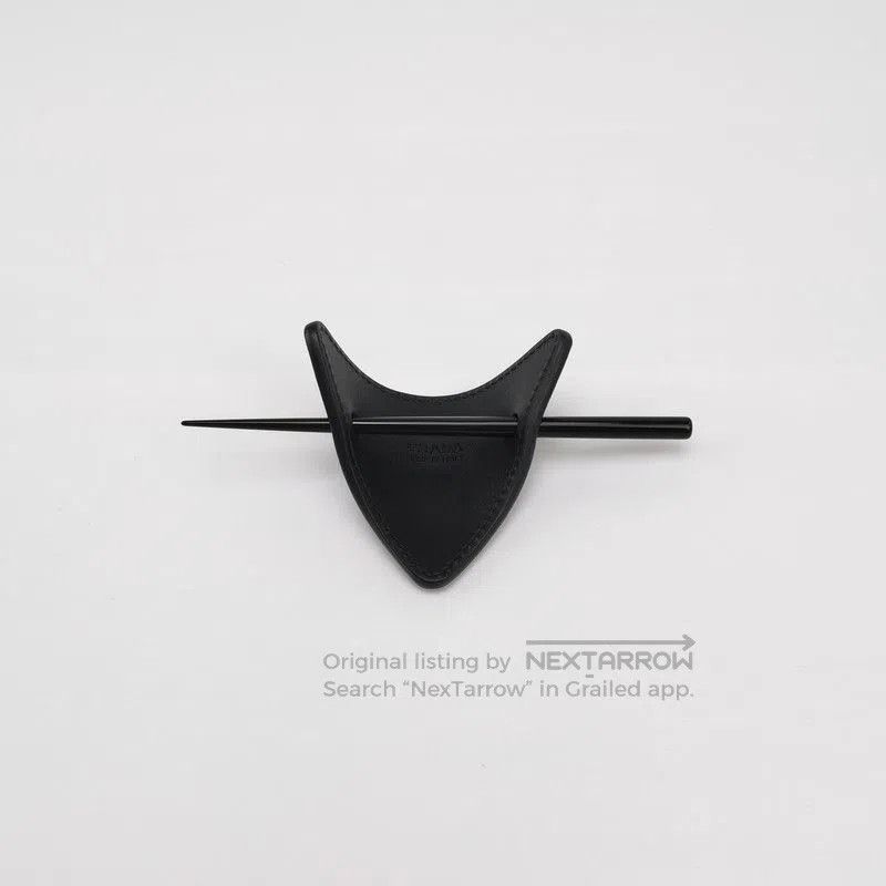 Prada Prada Black Leather Triangle Logo Hairpin. Size ONE SIZE - 2 Thumbnail