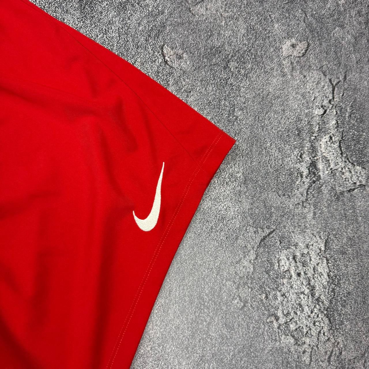 Nike Nike vintage red shorts track pant small swoosh Size US 38 / EU 54 - 2 Thumbnail