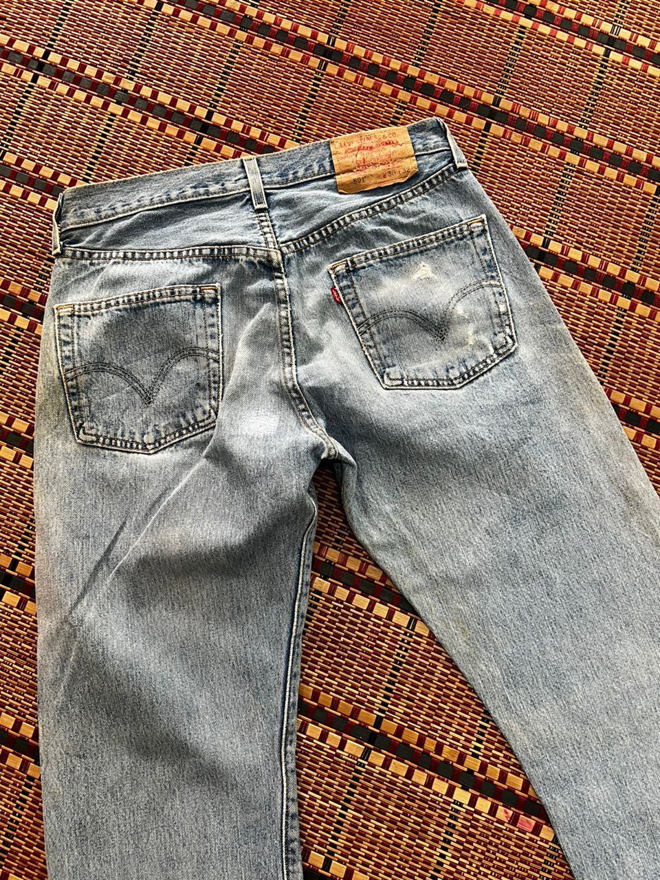 Levi's × Vintage Vintage Levis 501 Repaired Work Size US 31 - 20 Thumbnail