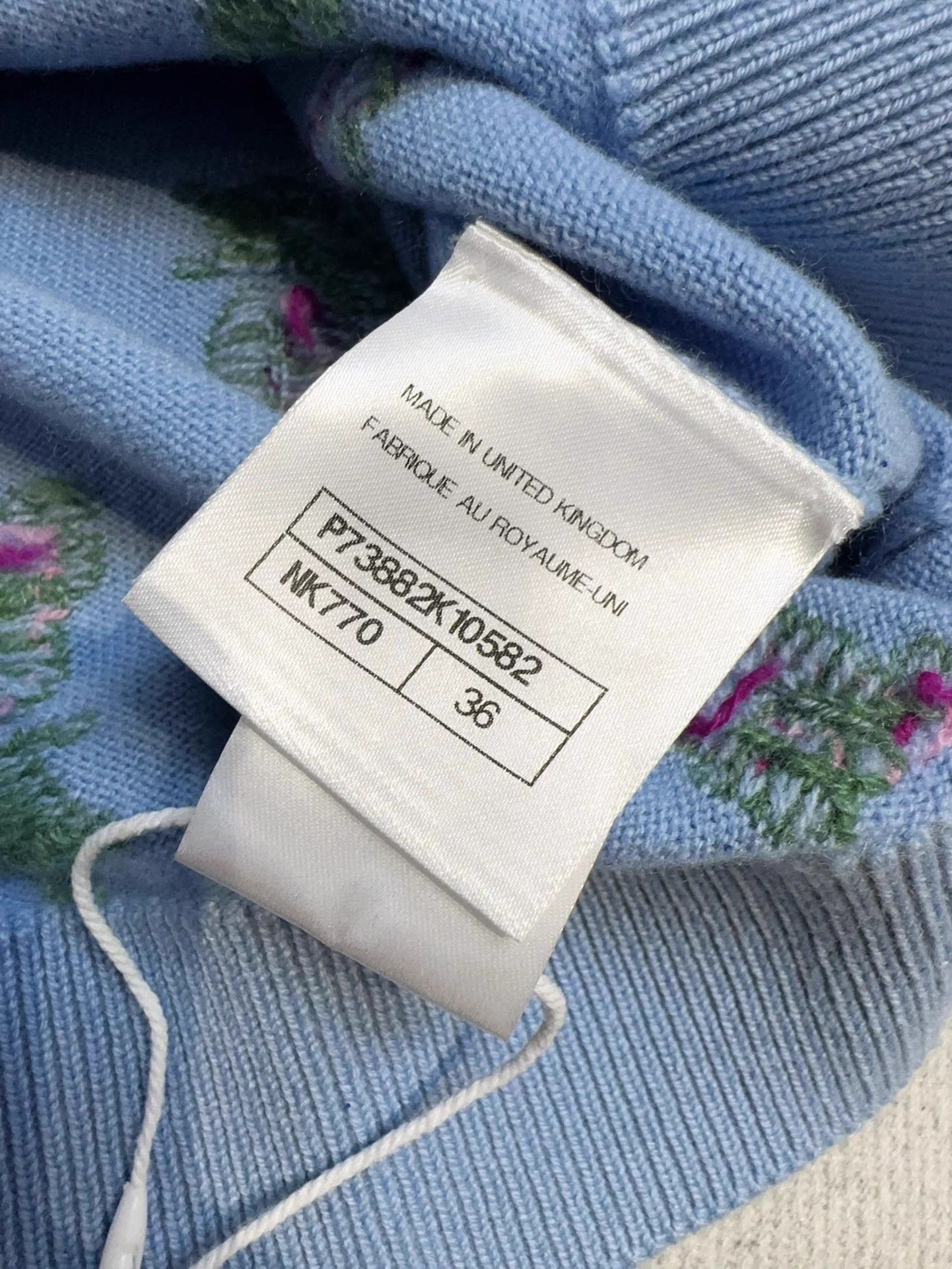 Chanel Chanel 22K Light Blue Floral Gemstone Cashmere Polo Shirt Size XS / US 0-2 / IT 36-38 - 5 Thumbnail