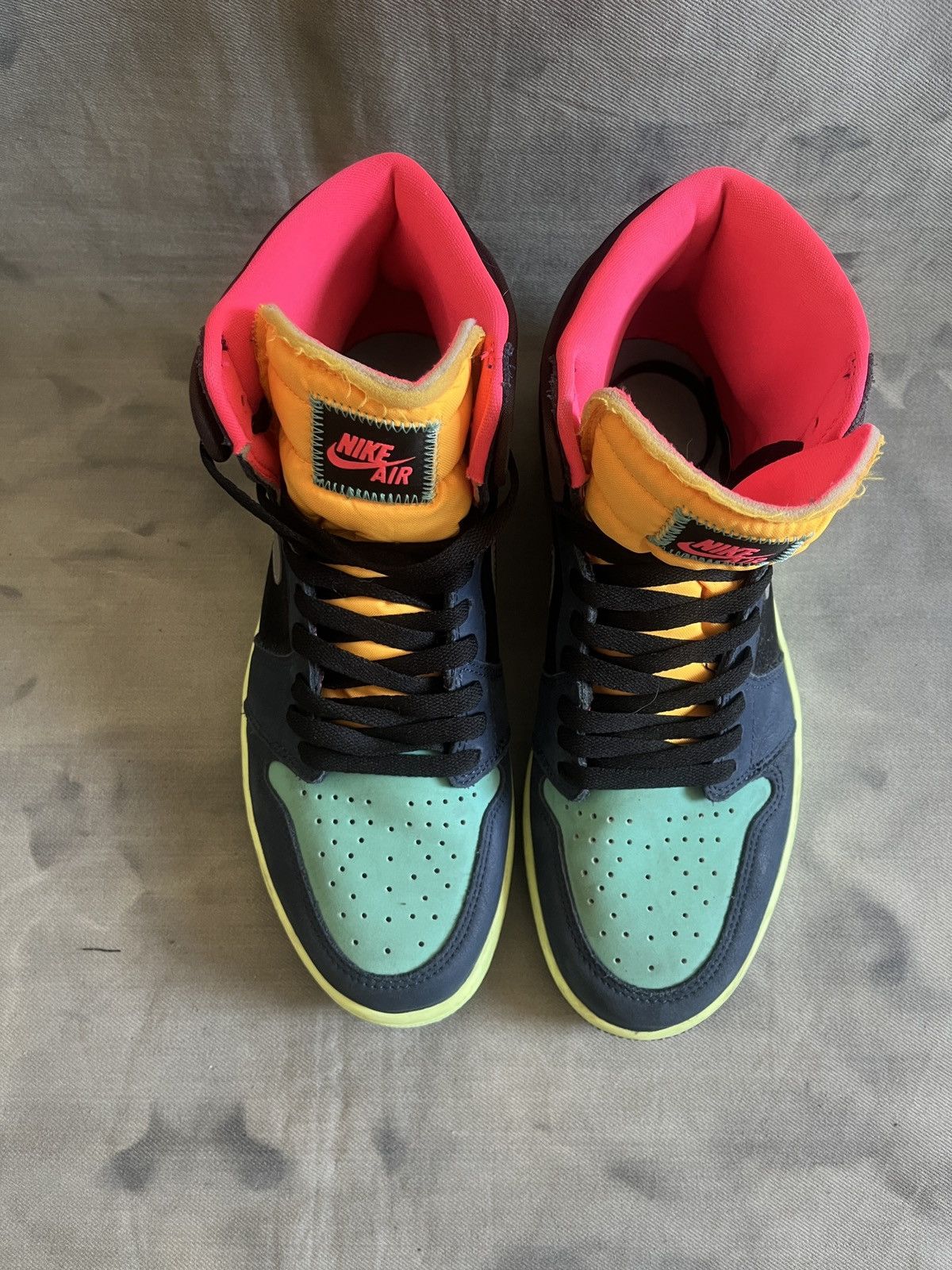 Jordan Brand × Nike Air Jordan 1 Retro High “Tokyo Bio Hack” Size US 10 / EU 43 - 3 Thumbnail