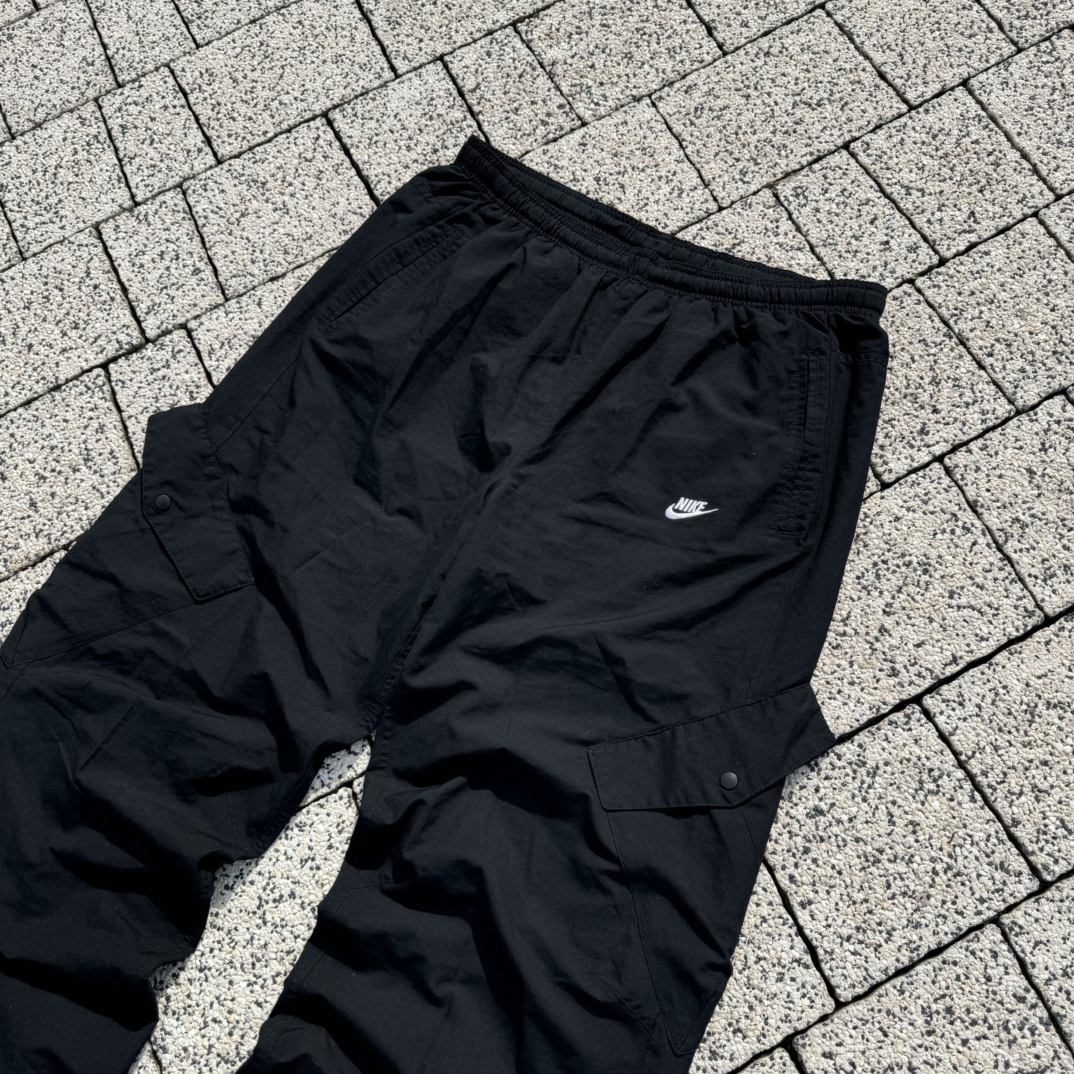 Nike × Vintage NIKE BAGGY NYLON CARGO PANTS TRACK GORPCORE SWOOSH Size US 36 / EU 52 - 2 Thumbnail