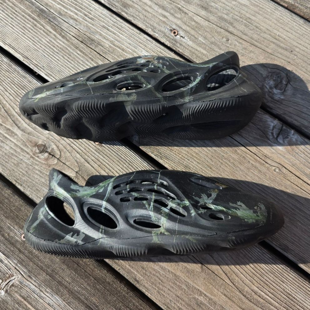 Asspizza × Imran Potato × Kanye West Imran Potato Foam Runner Lobster "Black Camo" Size US 9.5 / EU 42-43 - 2 Thumbnail