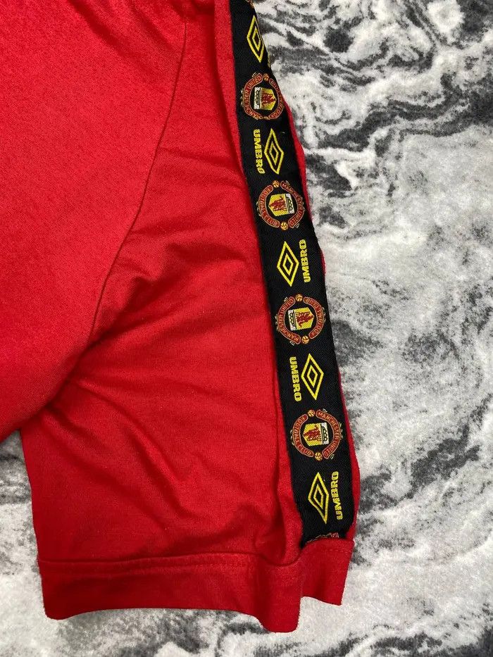 Umbro Vintage Umbro Manchester United 1998 Training T-Shirt Soccer Size US XL / EU 56 / 4 - 3 Thumbnail
