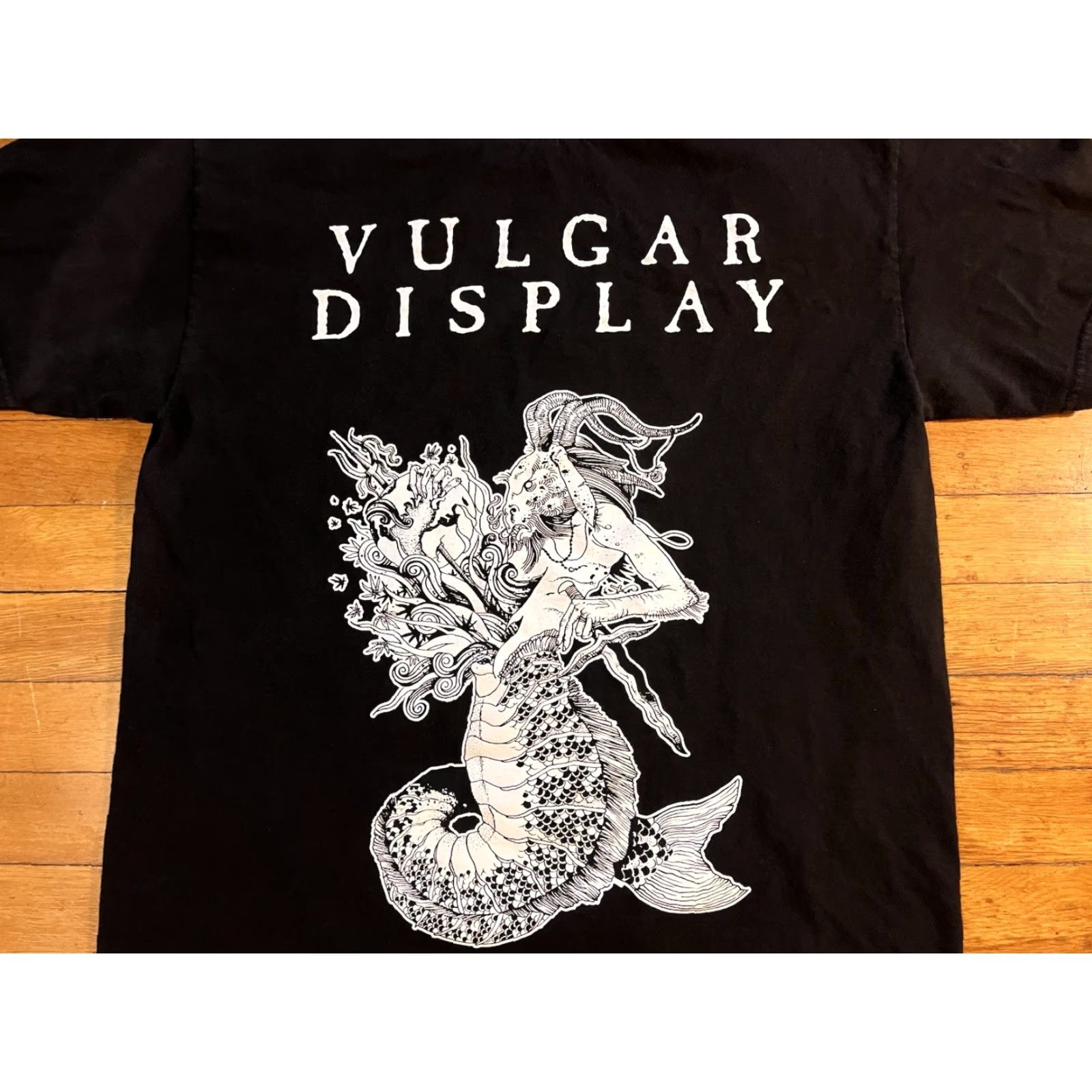 Vintage Vulgar Display Under Darkness & Prayer Band Shirt Men’s L Black Alstyle T-Shirt Vintage Size US L / EU 52-54 / 3 - 3 Thumbnail