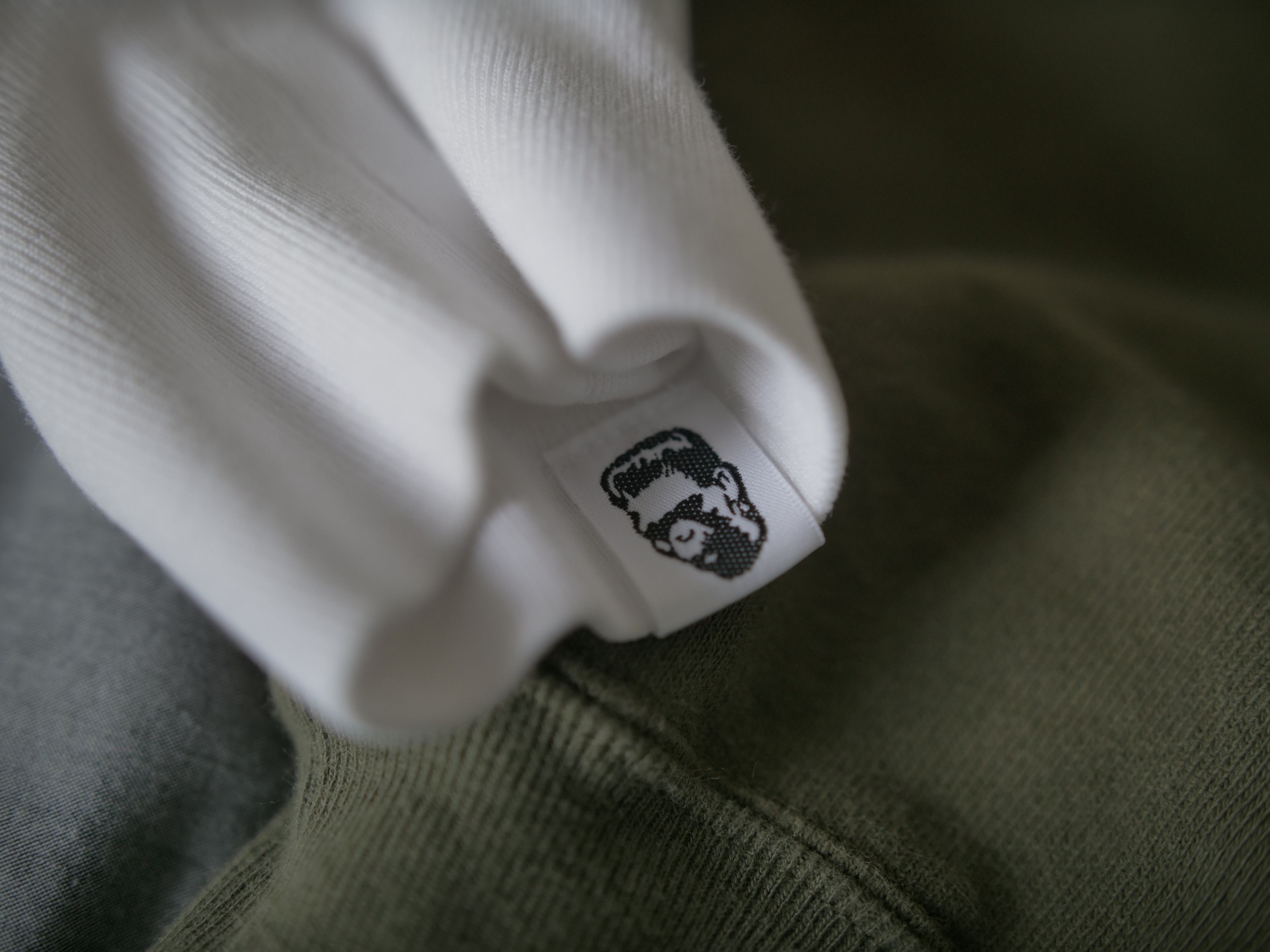 Bape Shark Pullover Hoodie Size US XL / EU 56 / 4 - 12 Thumbnail
