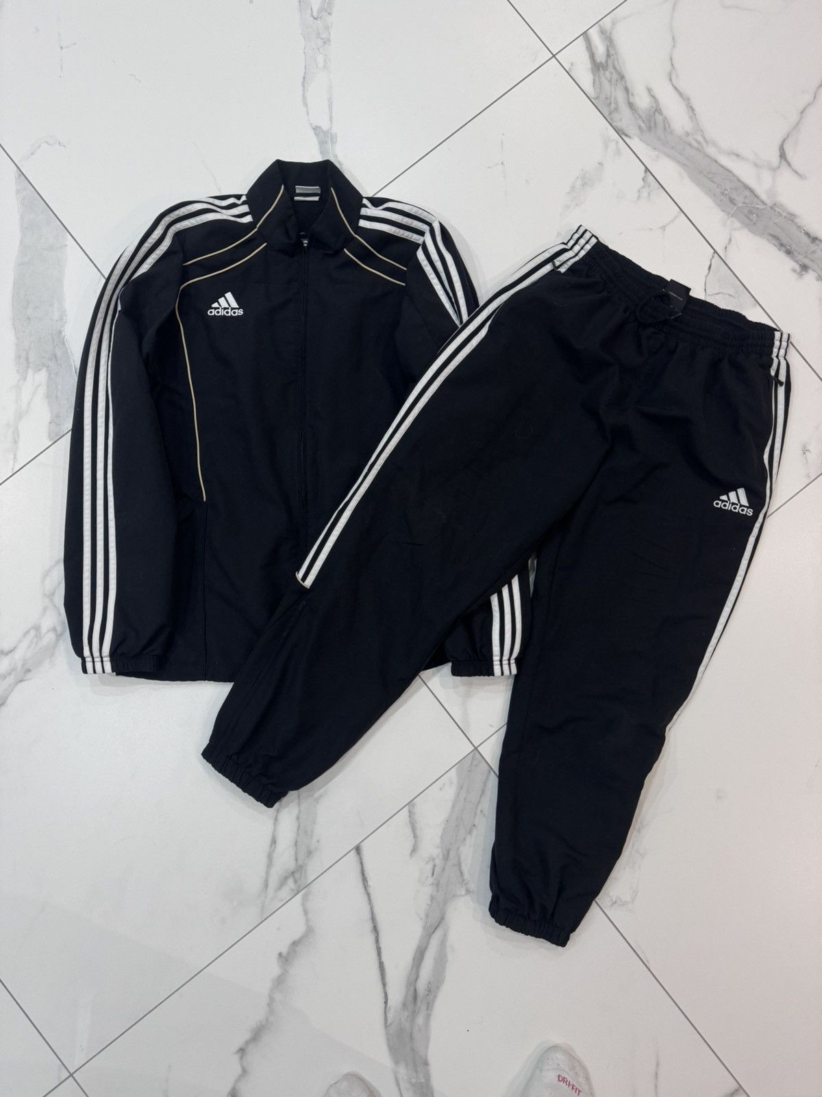 Vintage 90s-00'S Adidas nylon pants, crinkle pants, men's size L Nylon navy blue type Vintage Second Hand