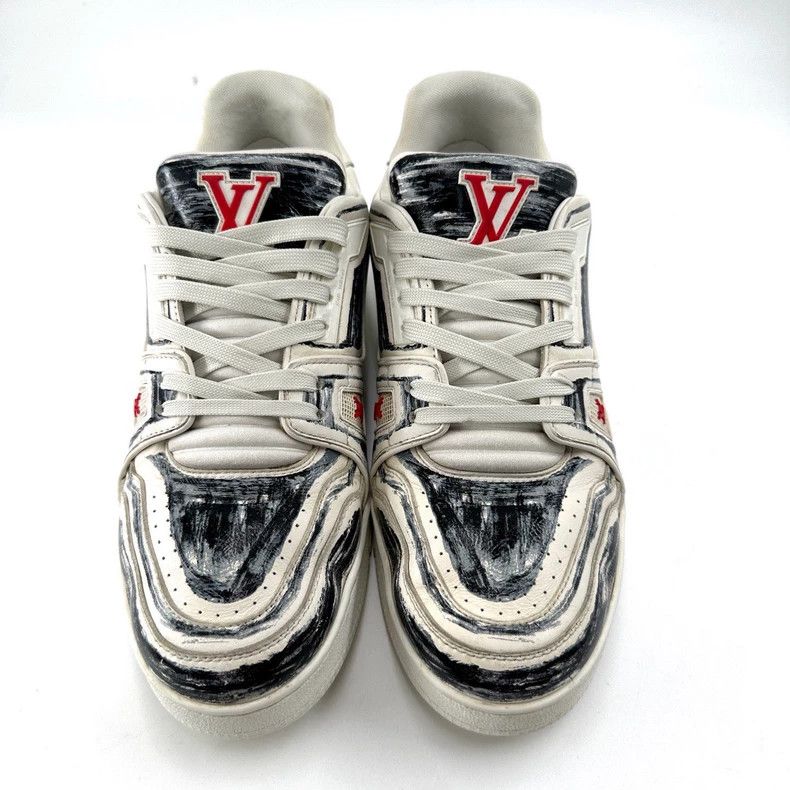 Louis Vuitton Louis Vuitton Trainer black and white hand-painted graffit Size US 8.5 / EU 41-42 - 2 Thumbnail
