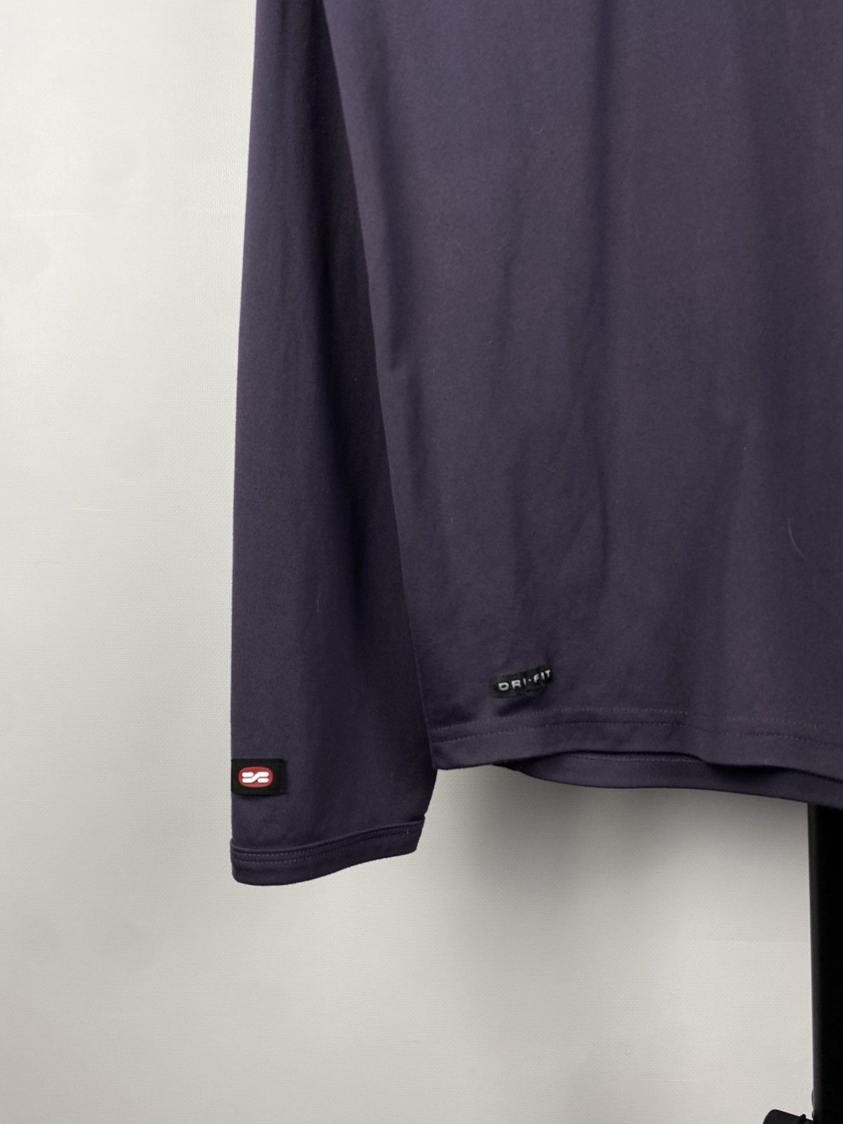 Nike × Vintage Vintage Nike Mini Swoosh Embroidery Logo Sweatshirt Size US L / EU 52-54 / 3 - 4 Thumbnail
