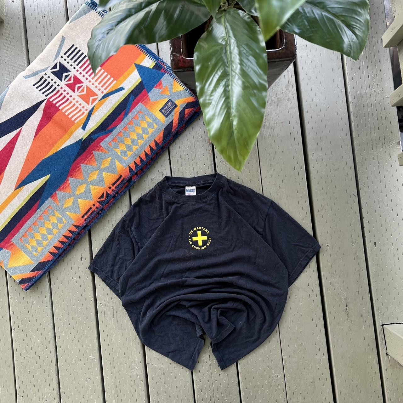 Dr. Martens × Vintage Vintage 90s Dr.Martens Center Logo Tees Size US L / EU 52-54 / 3 - 4 Thumbnail