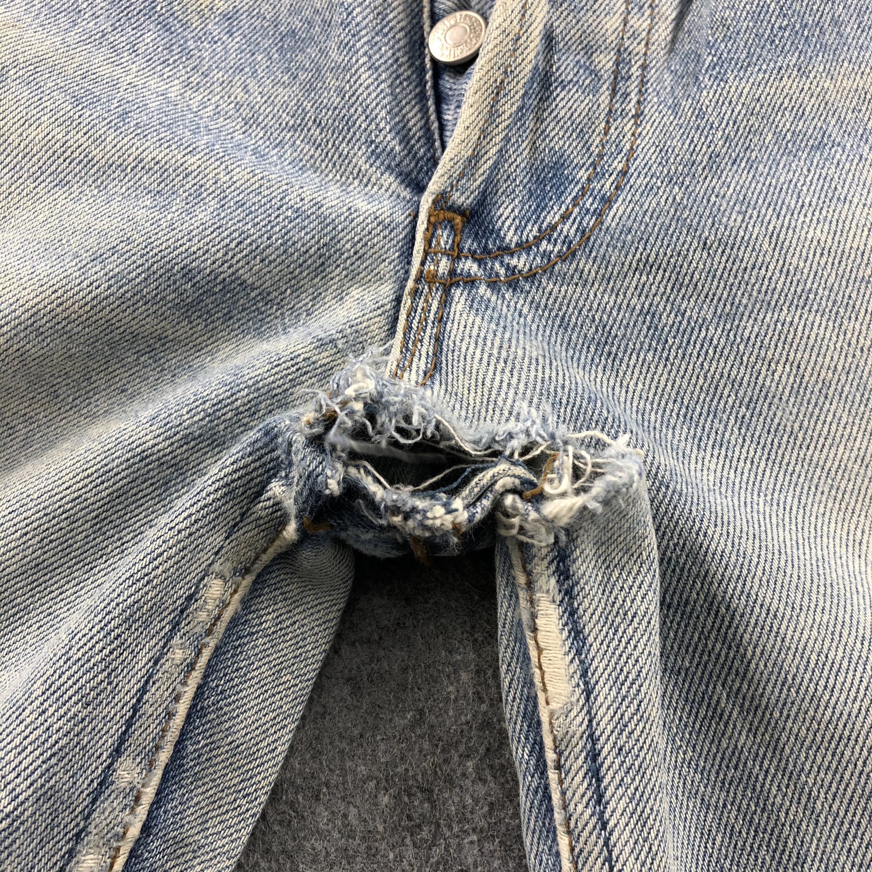 Levi's × Vintage Vintage 90s Light Wash Levis 501 Jeans-JM1599 Size US 29 - 7 Thumbnail