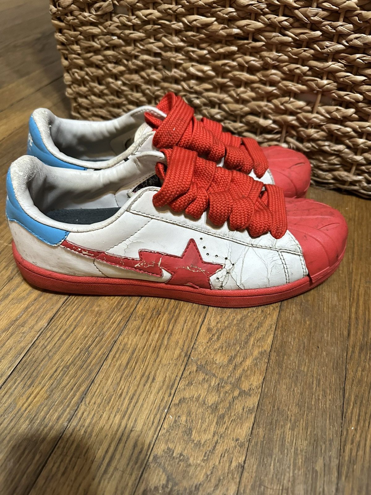 Bape Bape x Sanrio Hello Kitty Skullsta Size US 9.5 / EU 42-43 - 2 Thumbnail