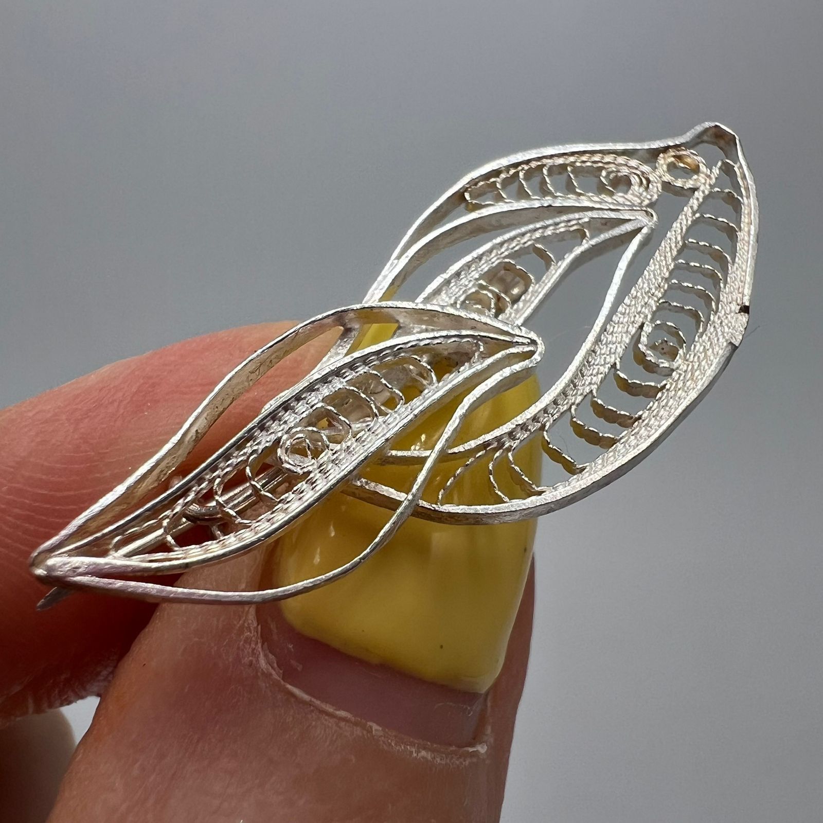 Vintage Retro Vintage 960 Silver Filigree Leaf Brooch Handmade Size ONE SIZE - 2 Thumbnail