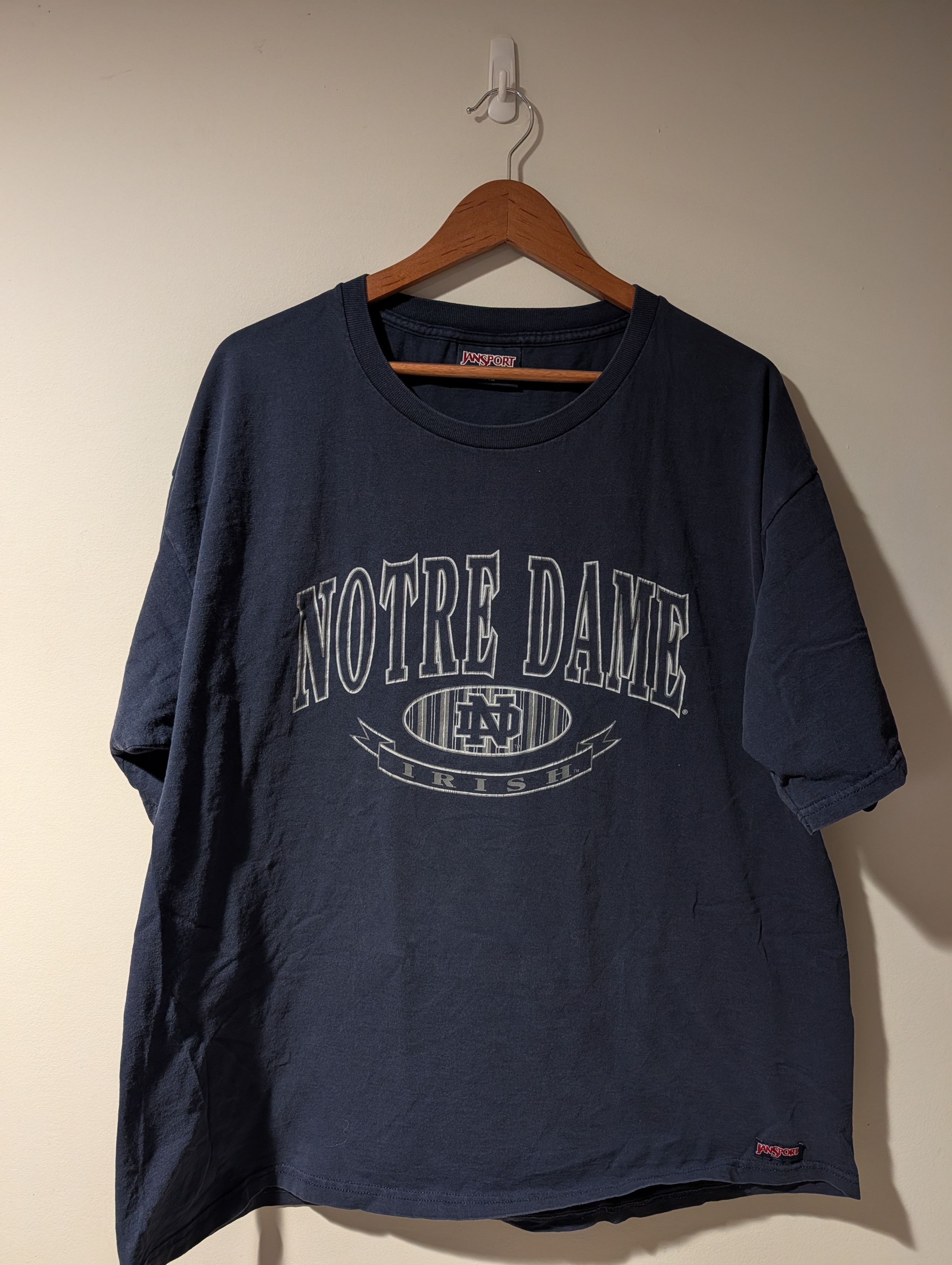 NCAA Vintage 90s Jansport Notre Dame Irish T Shirt XXL Made USA Size US XXL / EU 58 / 5 - 1 Thumbnail