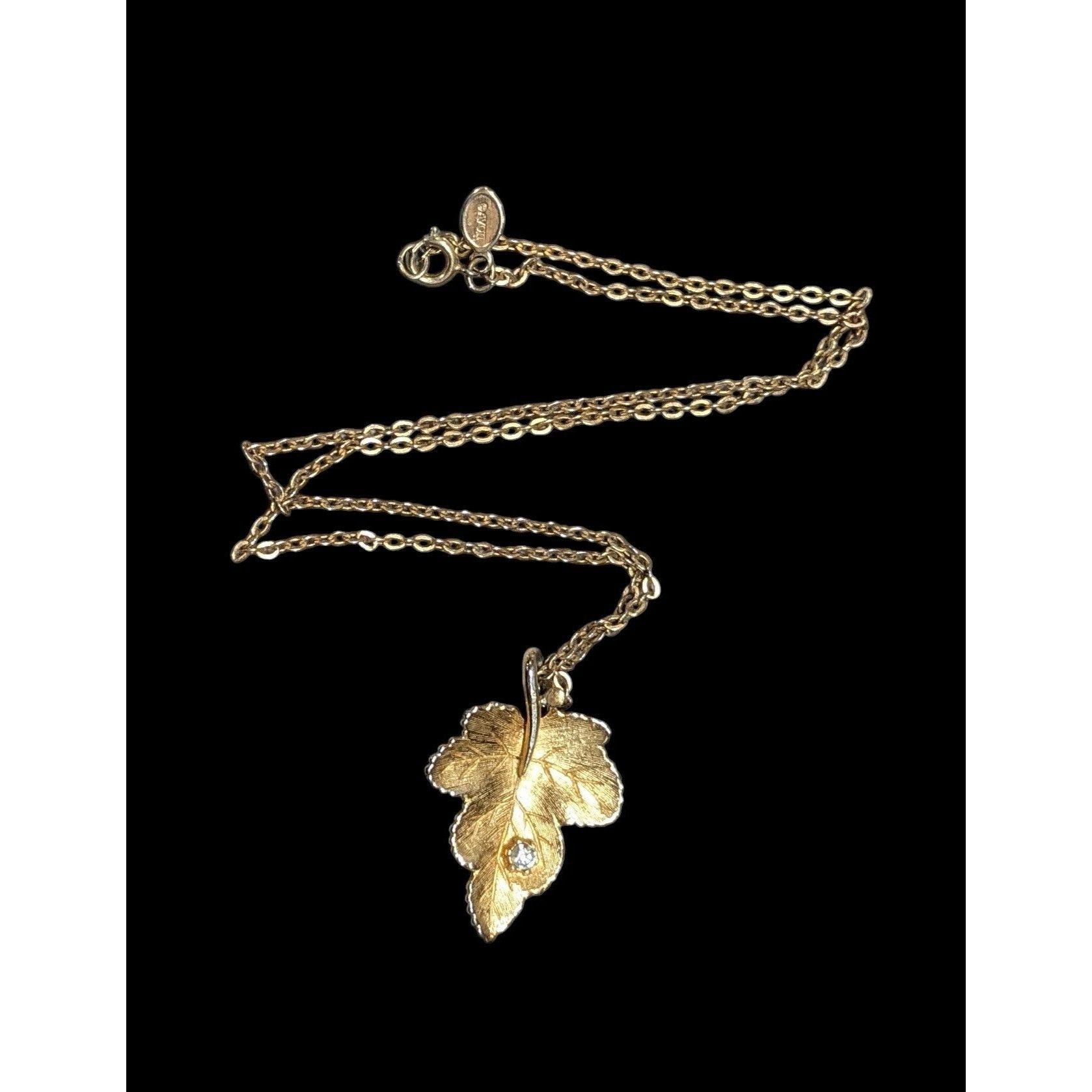Other Vintage 1970s Avon Maple Leaf Gold Tone Necklace With Rhines Size ONE SIZE - 1 Thumbnail