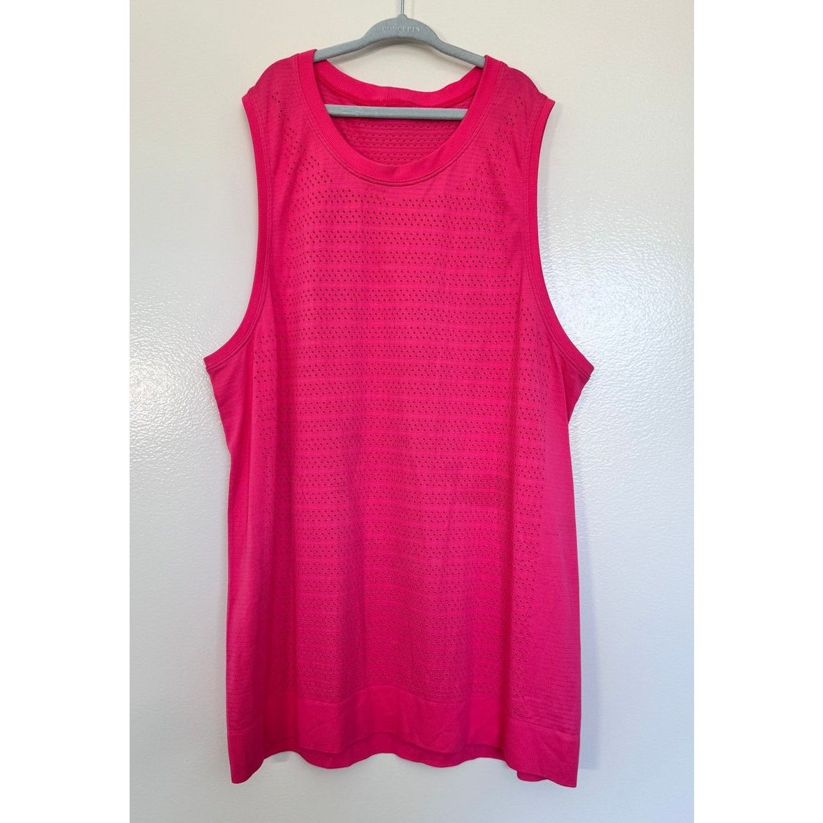 Lululemon Lululemon Breeze By Muscle Tank II *Squad Heartthrob Size 8 Size M / US 6-8 / IT 42-44 - 4 Thumbnail