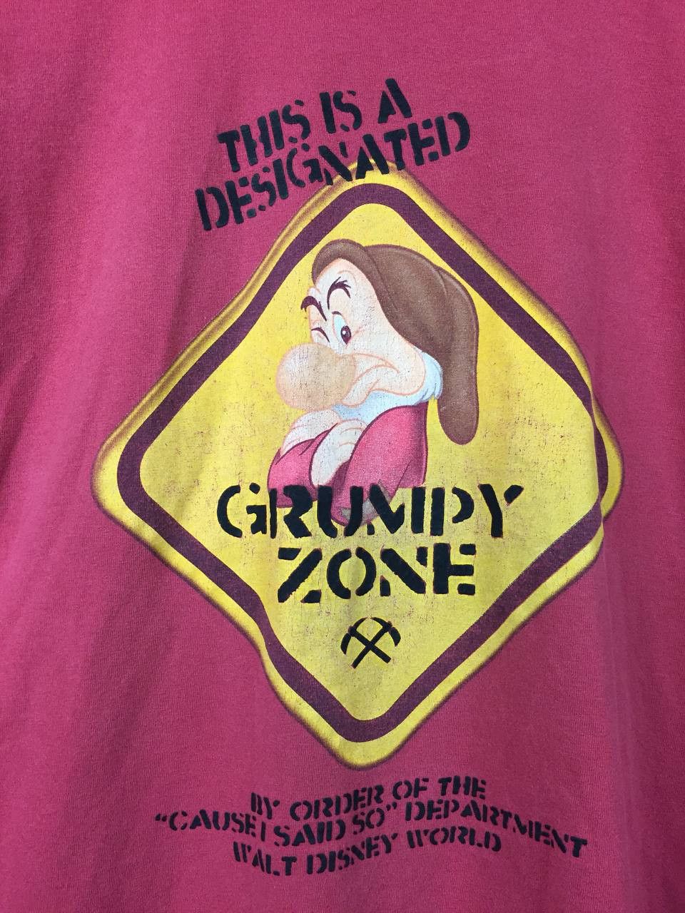 Disney Vtg Walt Disney World Grumpy Zone Snow White 90s Y2K Tee Size US XXL / EU 58 / 5 - 4 Thumbnail