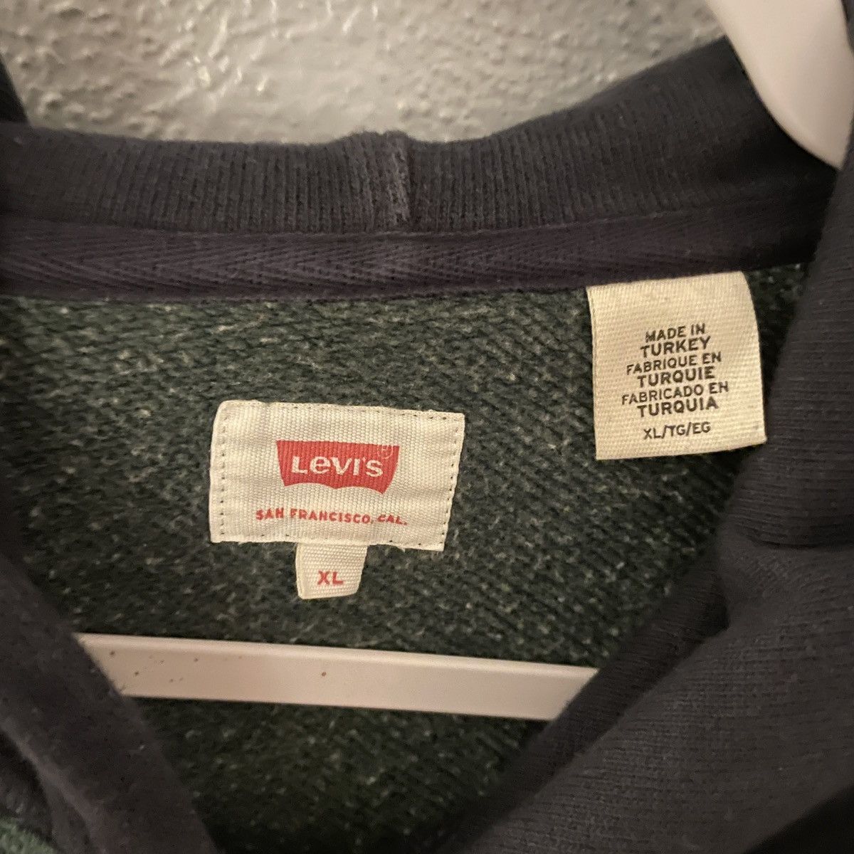 Levi's Levi’s Forest Green Navy Blue Colorblocked Hoodie Size XL Size US XL / EU 56 / 4 - 5 Thumbnail