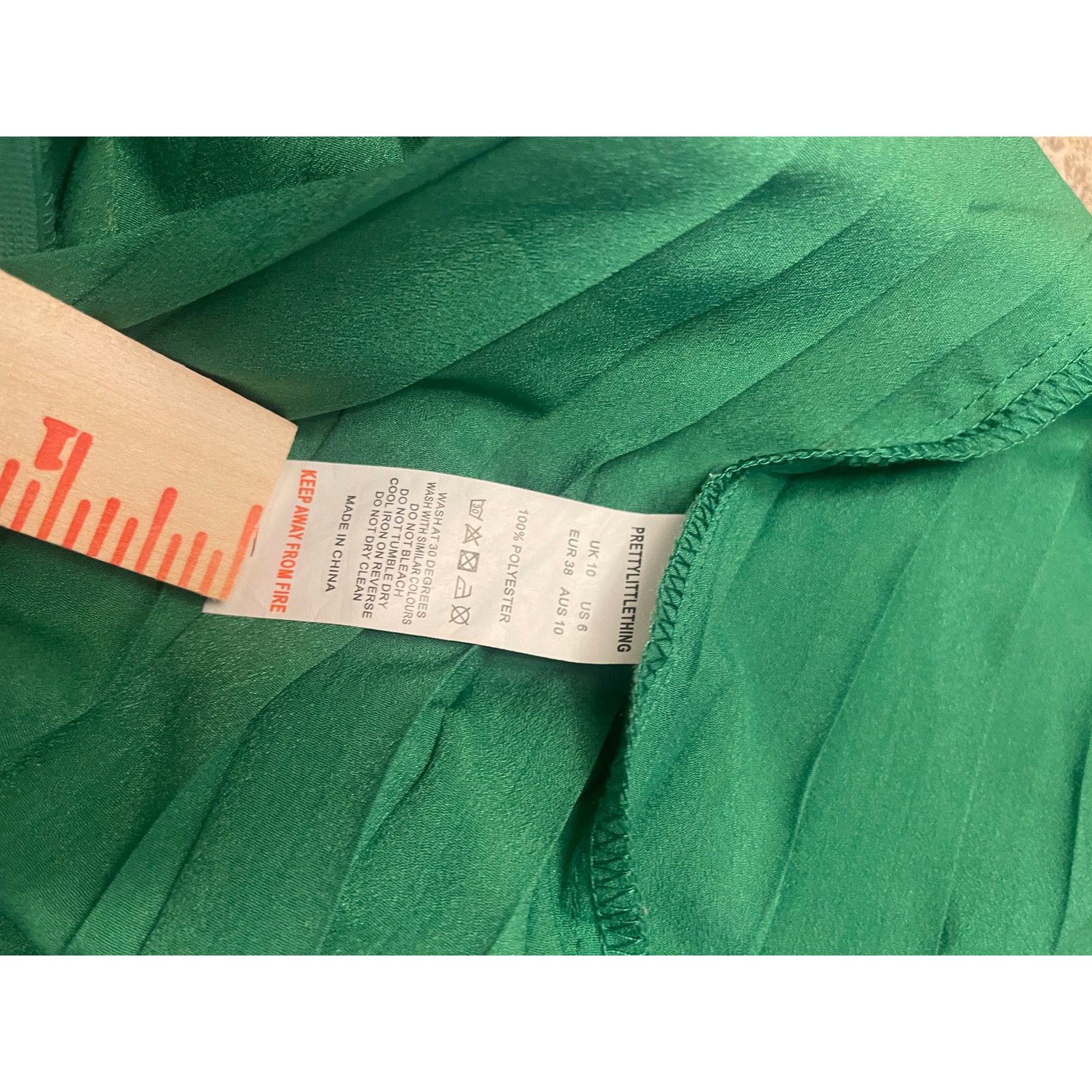 PrettyLittleThing PrettyLittleThing Green Pleated Long Sleeve Romper Size US 6 Size 28" / US 6 / IT 42 - 10 Thumbnail