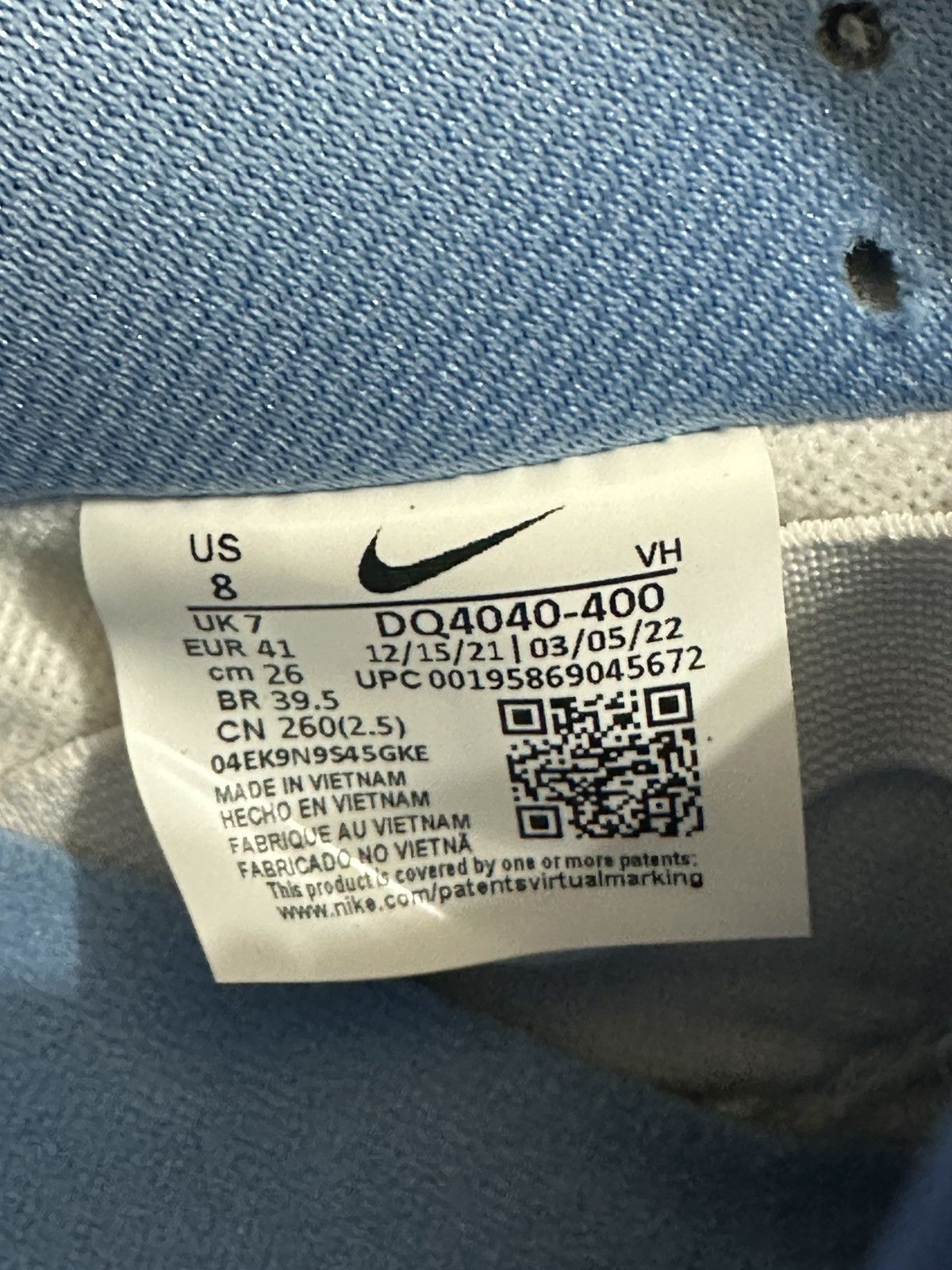 Nike SB Size 8 - Nike SB Dunk Low Philadelphia Phillies Size US 8 / EU 41 - 5 Thumbnail