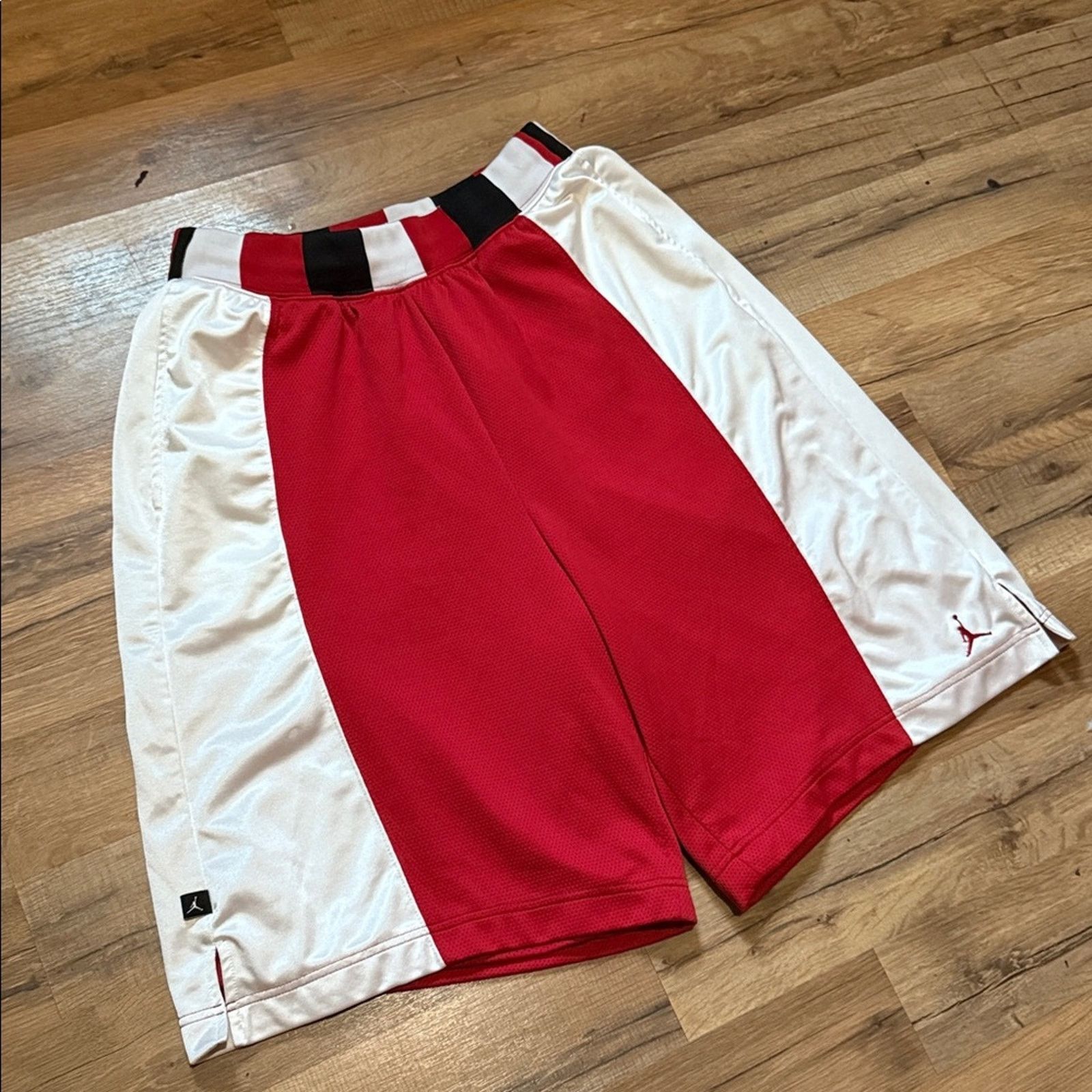 Jordan Brand Y2K Air Jordan Silky Dazzle Shorts Size US 28 / EU 44 - 1 Thumbnail