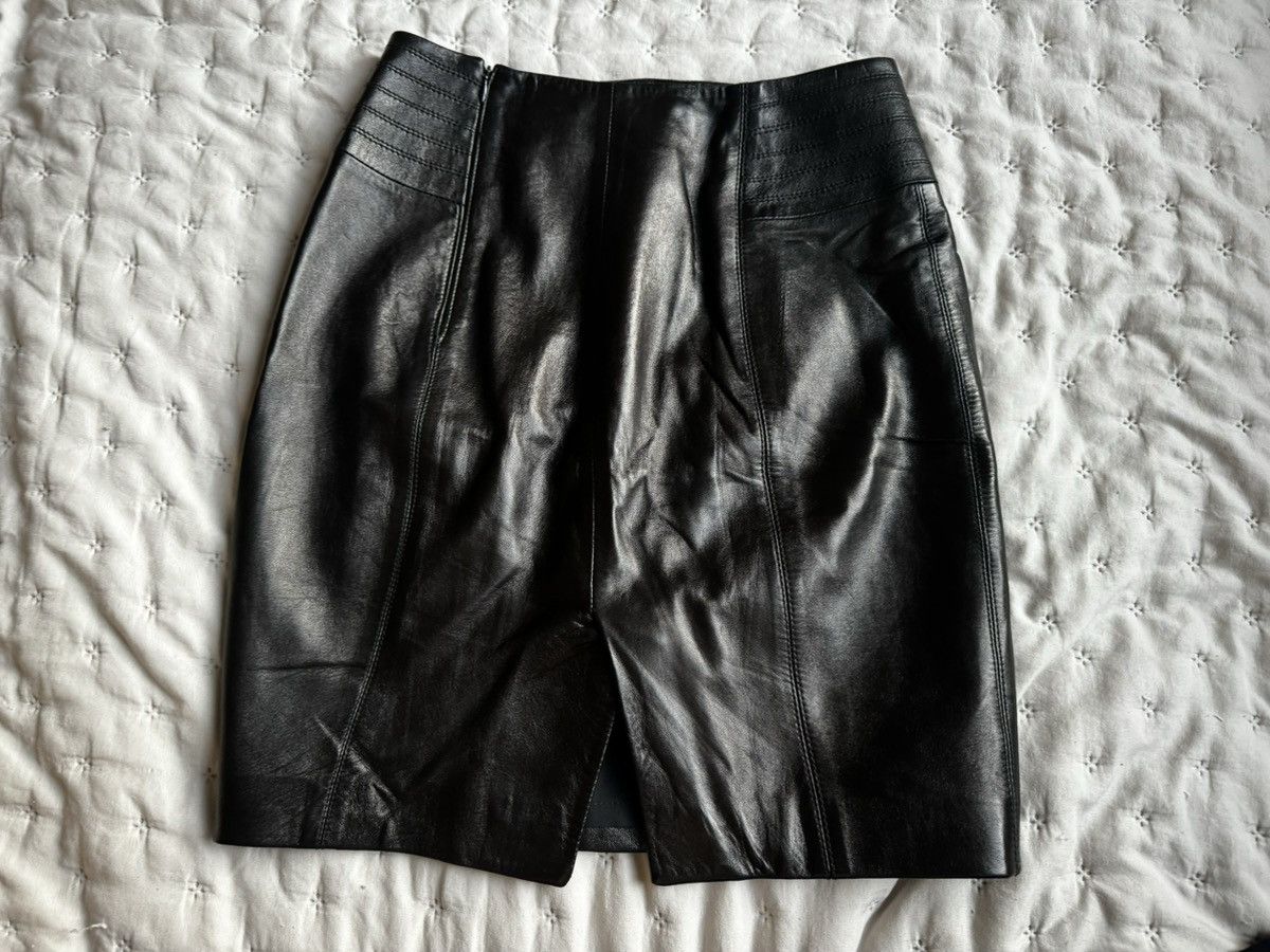 Vintage Leather skirt Size 26" / US 2 / IT 38 - 1 Thumbnail