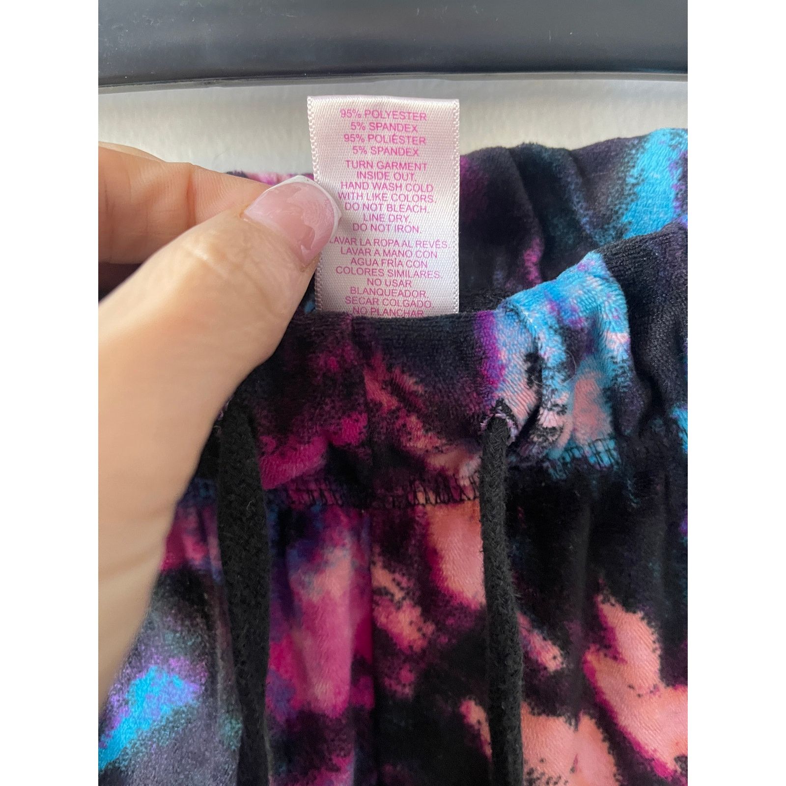 Juicy Couture Juicy by Juicy Couture Tie Dye Medium Velour Pants Size 28" / US 6 / IT 42 - 4 Thumbnail