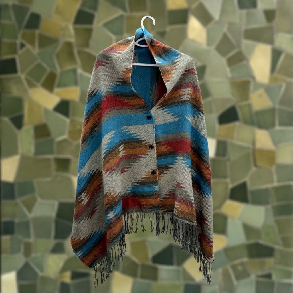 Vintage Unbranded Womens Poncho Shawl One Size Button Up Fringe Southwestern Aztec Print Purple SDN Size ONE SIZE - 1 Thumbnail