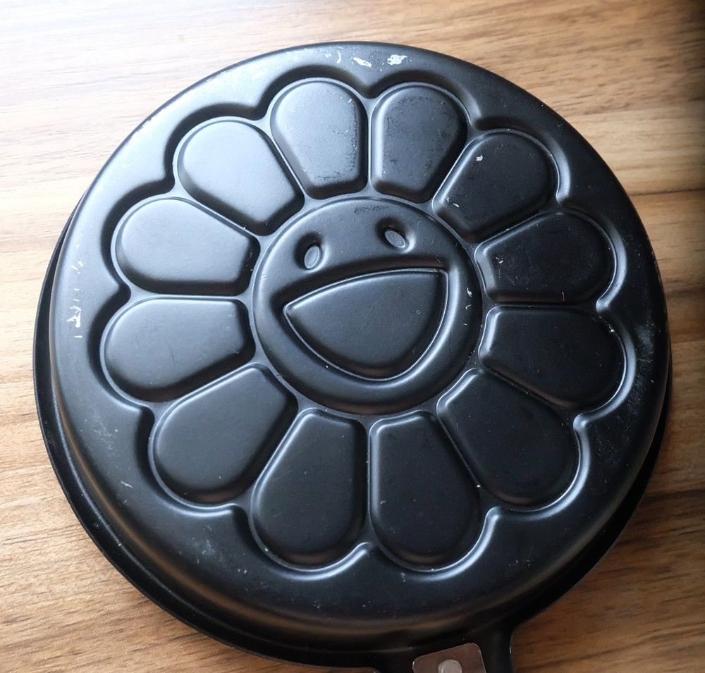 Takashi Murakami Murakami Flower Pancake Pan Size ONE SIZE - 5 Thumbnail