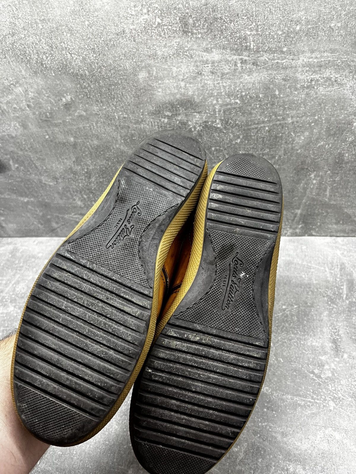 Louis Vuitton Louis Vuitton Sneaker Shoes Women's Low Cut Logo Light Brown Size US 6 / IT 36 - 7 Thumbnail