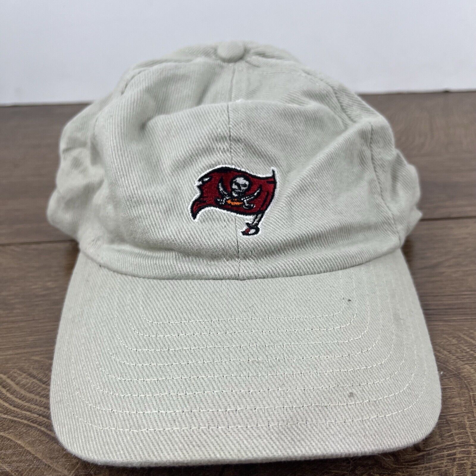 Other Tampa Bay Buccaneers Hat Bucs Adjustable Hat Tan Hat Adjusta Size ONE SIZE - 4 Thumbnail
