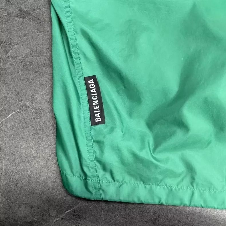 Balenciaga Balenciaga size 46 Yellow and green patchwork assault jack Size US S / EU 44-46 / 1 - 4 Thumbnail