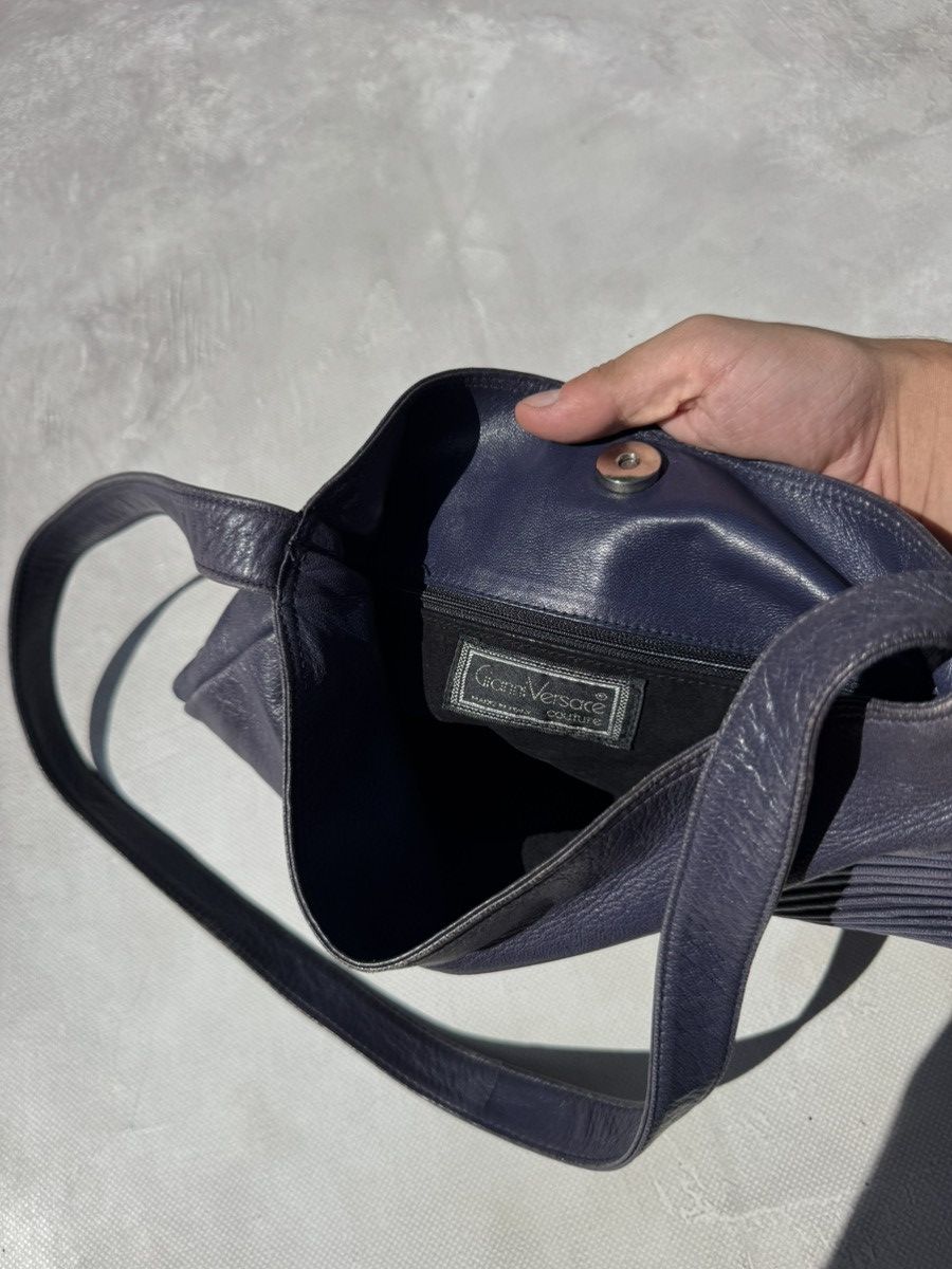 Versace Archive Gianni Versace Leather Shoulder Bag Size ONE SIZE - 15 Thumbnail