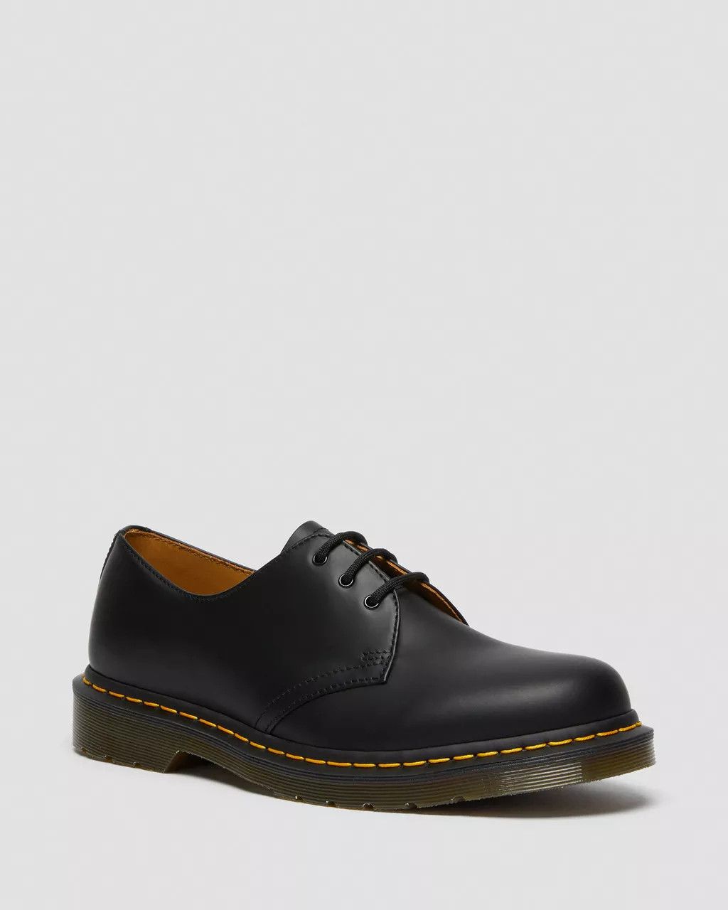 o1s22i1n1224 Smooth Lace-up Shoes in Black