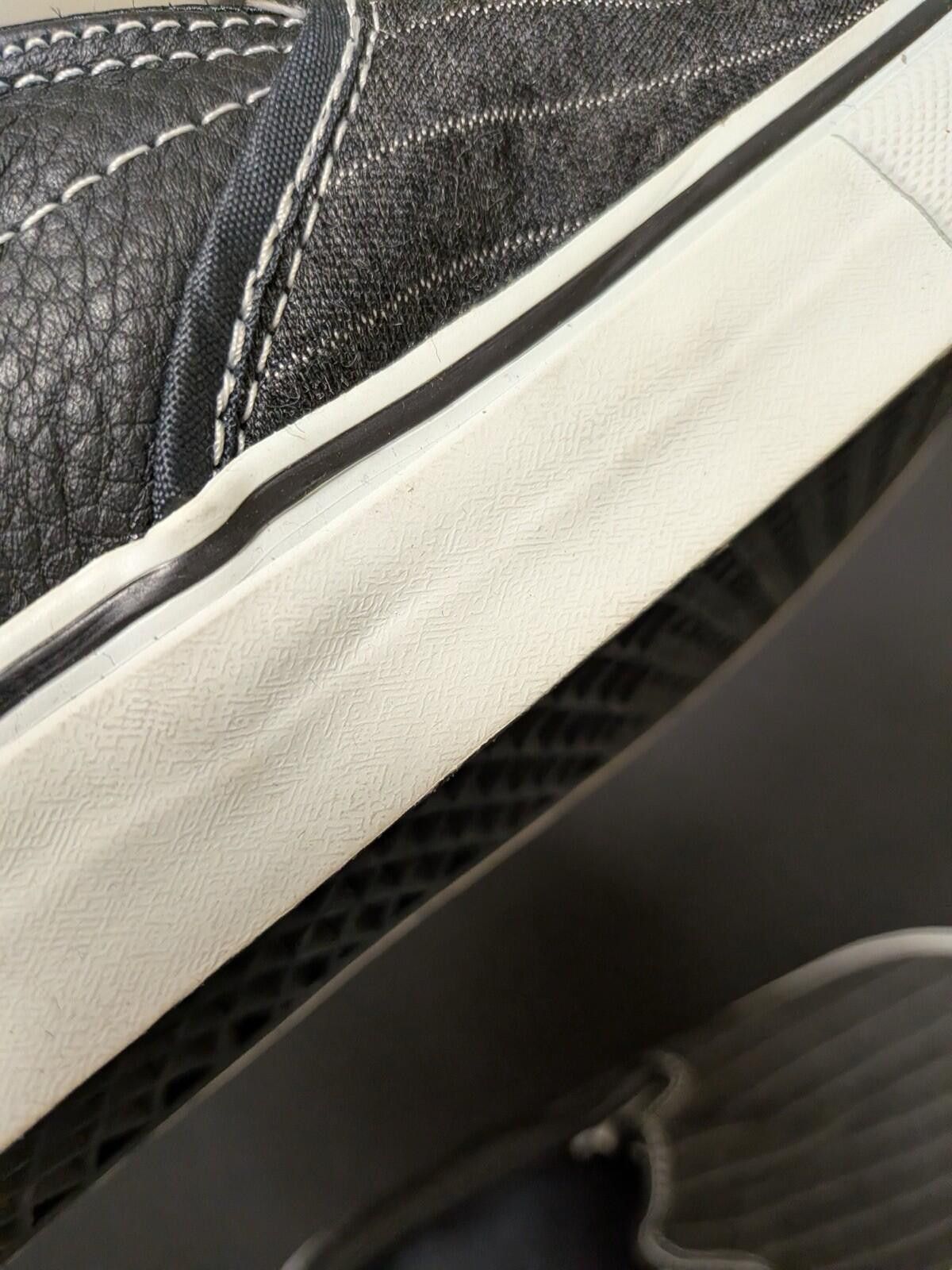 Vans Vans Classic Slip-On LX “Suit” Phantom White Black US10.5 Size US 10.5 / EU 43-44 - 6 Thumbnail