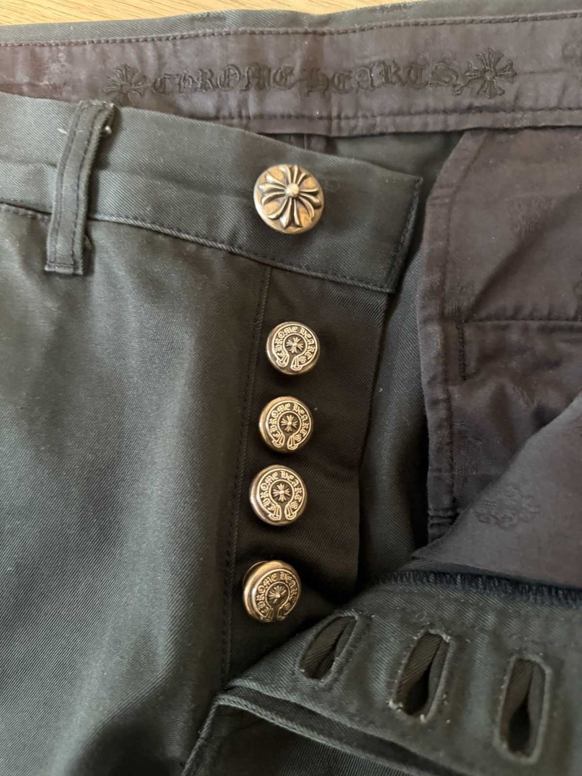 Chrome Hearts Chrome Hearts Spiderman Cross Patch Chinos Size US 32 / EU 48 - 16 Thumbnail
