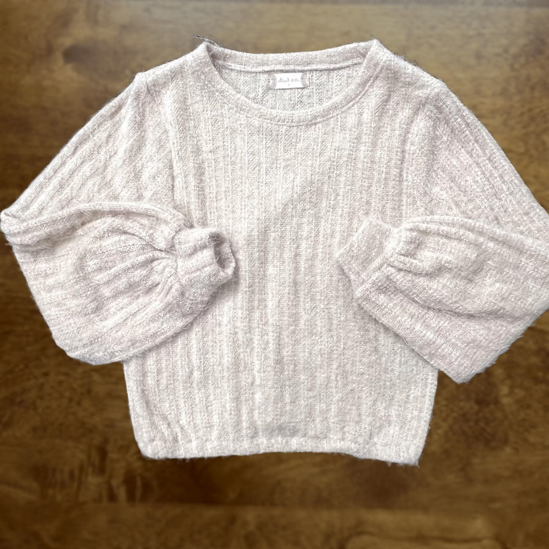Vintage Altar'd State Sweater Womens Small Beige Fuzzy Ribbed Knit Cropped Pullover Size S / US 4 / IT 40 - 1 Thumbnail