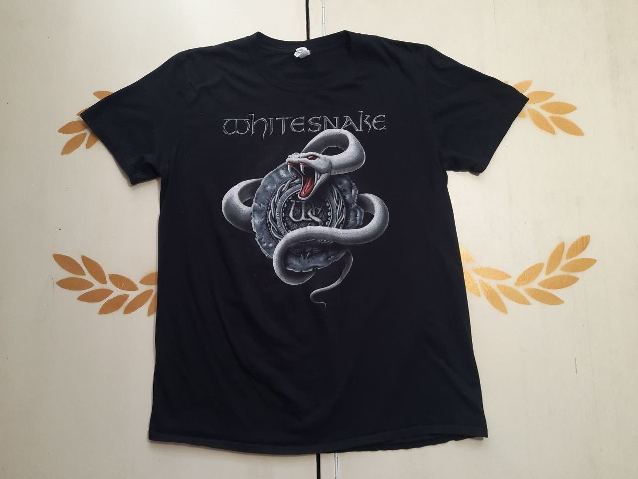 Gildan Gildan WhiteSnake The Purple Tour 2015 T-Shirt | Grailed