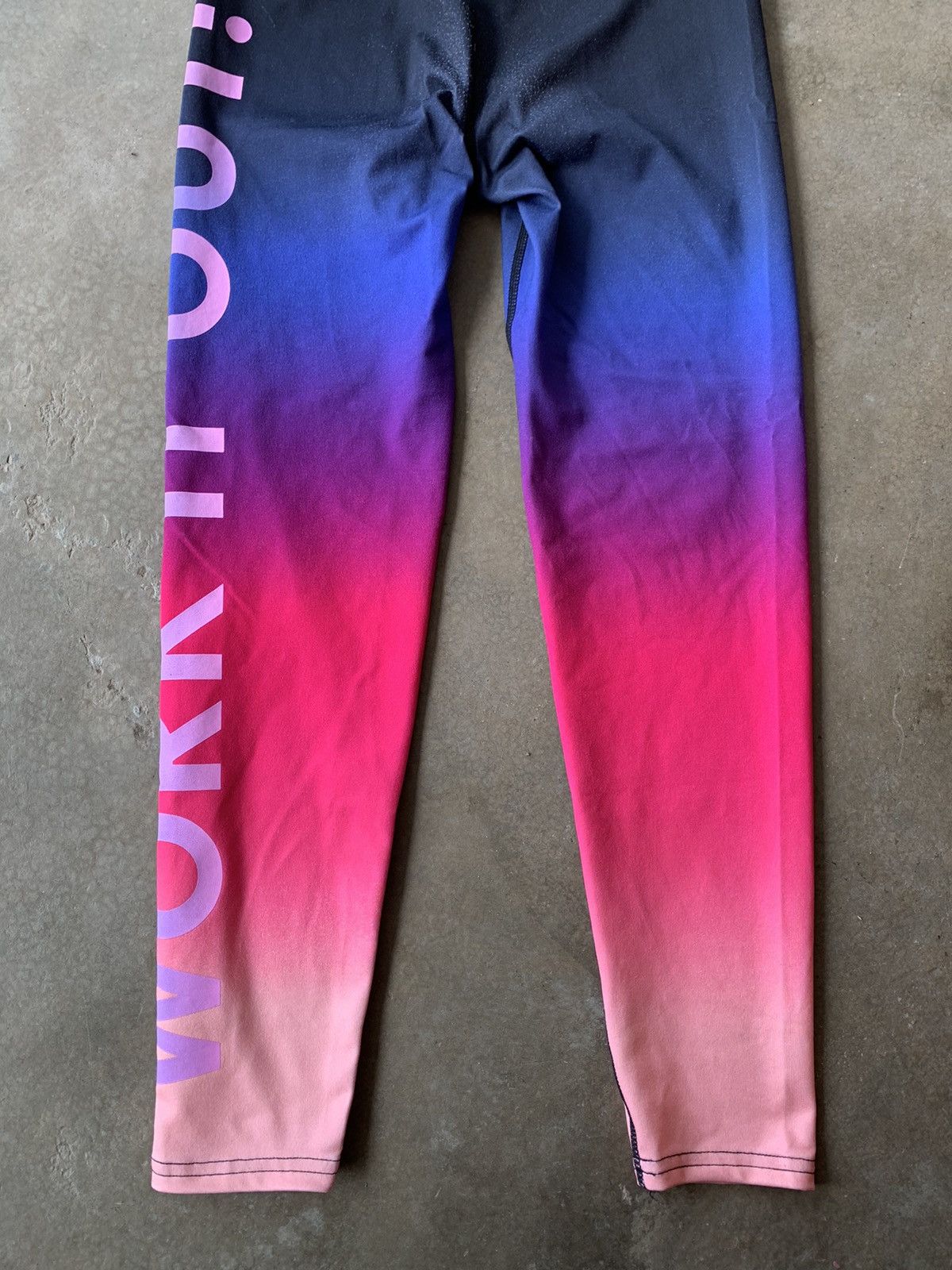 Gap Steals! Gap Fit Multi Color Yoga Legging Pants Size 22" - 7 Thumbnail