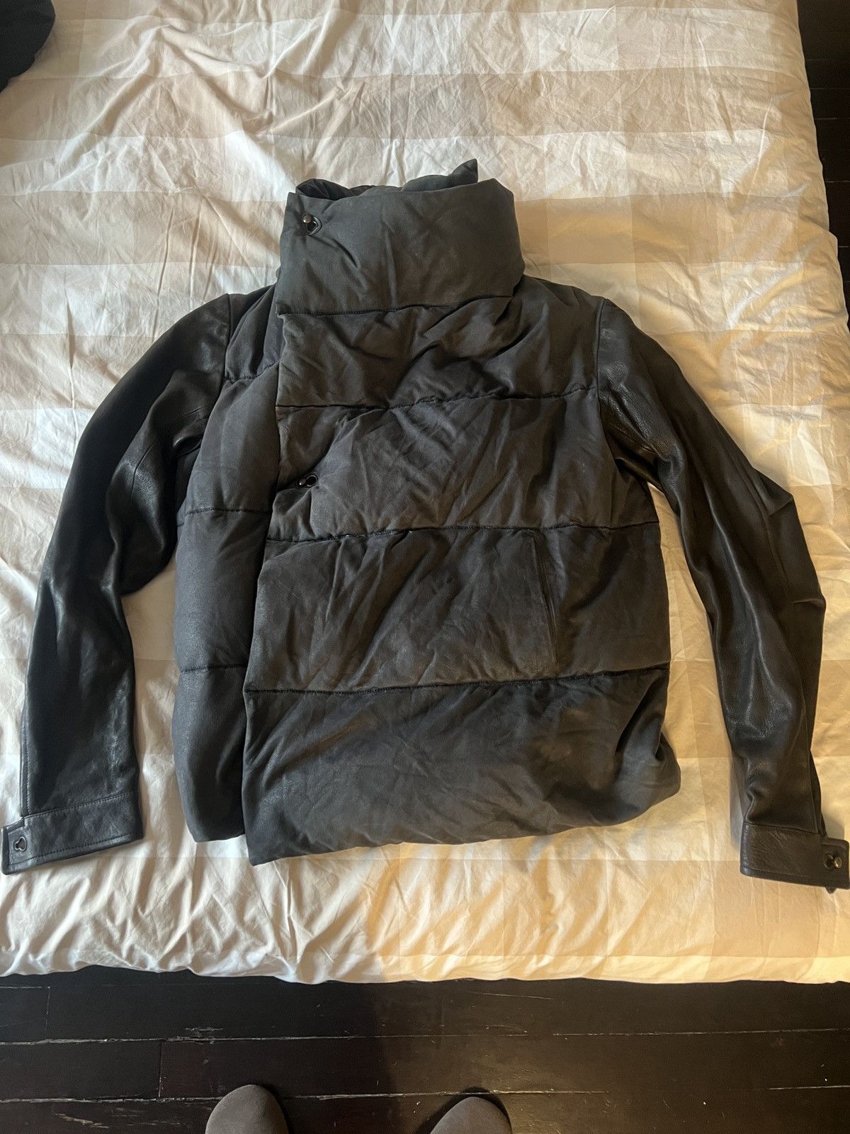 Isaac Sellam Experience Isaac Sellam experience puffer jacket with leather sleeves Size US L / EU 52-54 / 3 - 6 Thumbnail