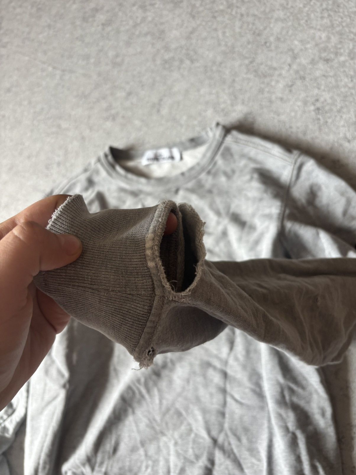 Stone Island × Vintage STONE ISLAND DISTRESSED CREWNECK Size US M / EU 48-50 / 2 - 3 Thumbnail