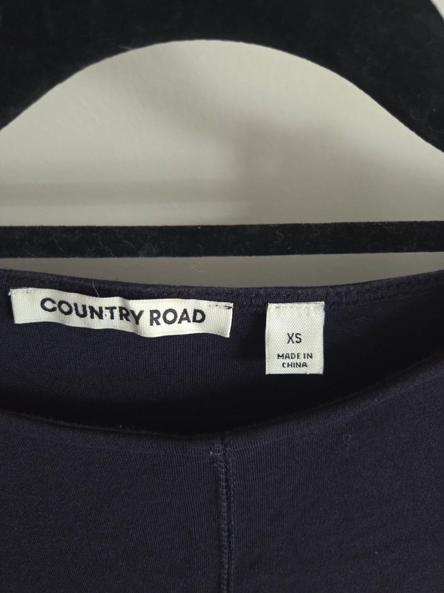 Country Road Country Road Women's XS Dark Navy Fine Gauge Knit Sweater Top Size XS / US 0-2 / IT 36-38 - 2 Thumbnail