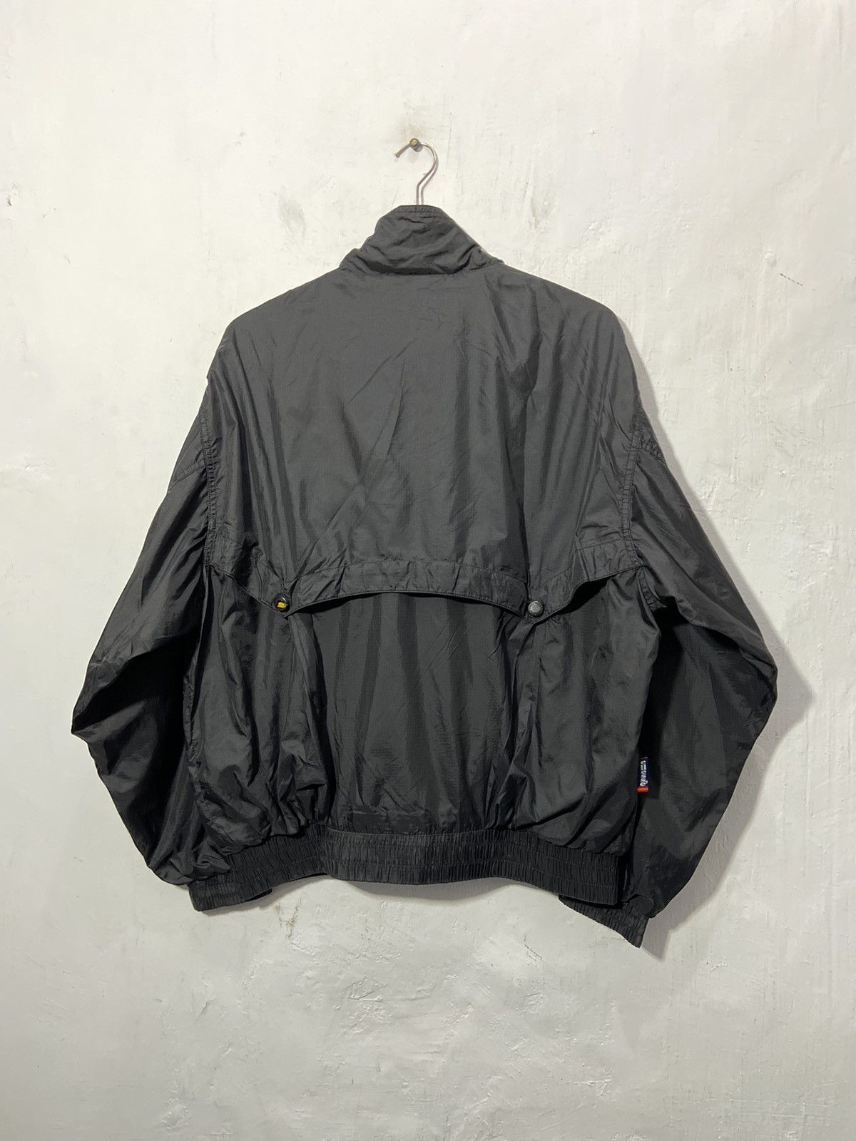 Ellesse × Vintage Vintage Ellesse Font Embroidered Windbreaker Jacket Size US XL / EU 56 / 4 - 12 Thumbnail