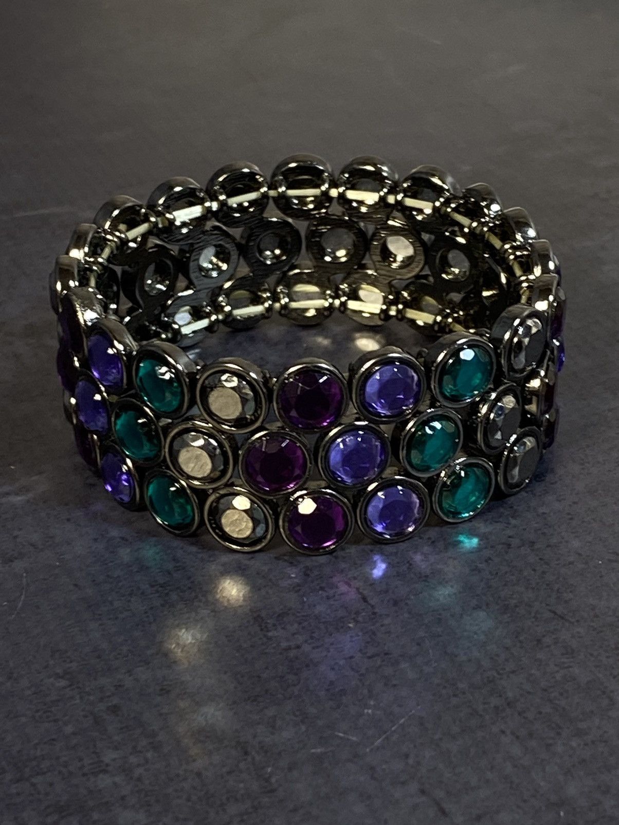 Jewelry Vintage Multi-Gemstone Stretch Bracelet, Unique Design Size ONE SIZE - 1 Thumbnail