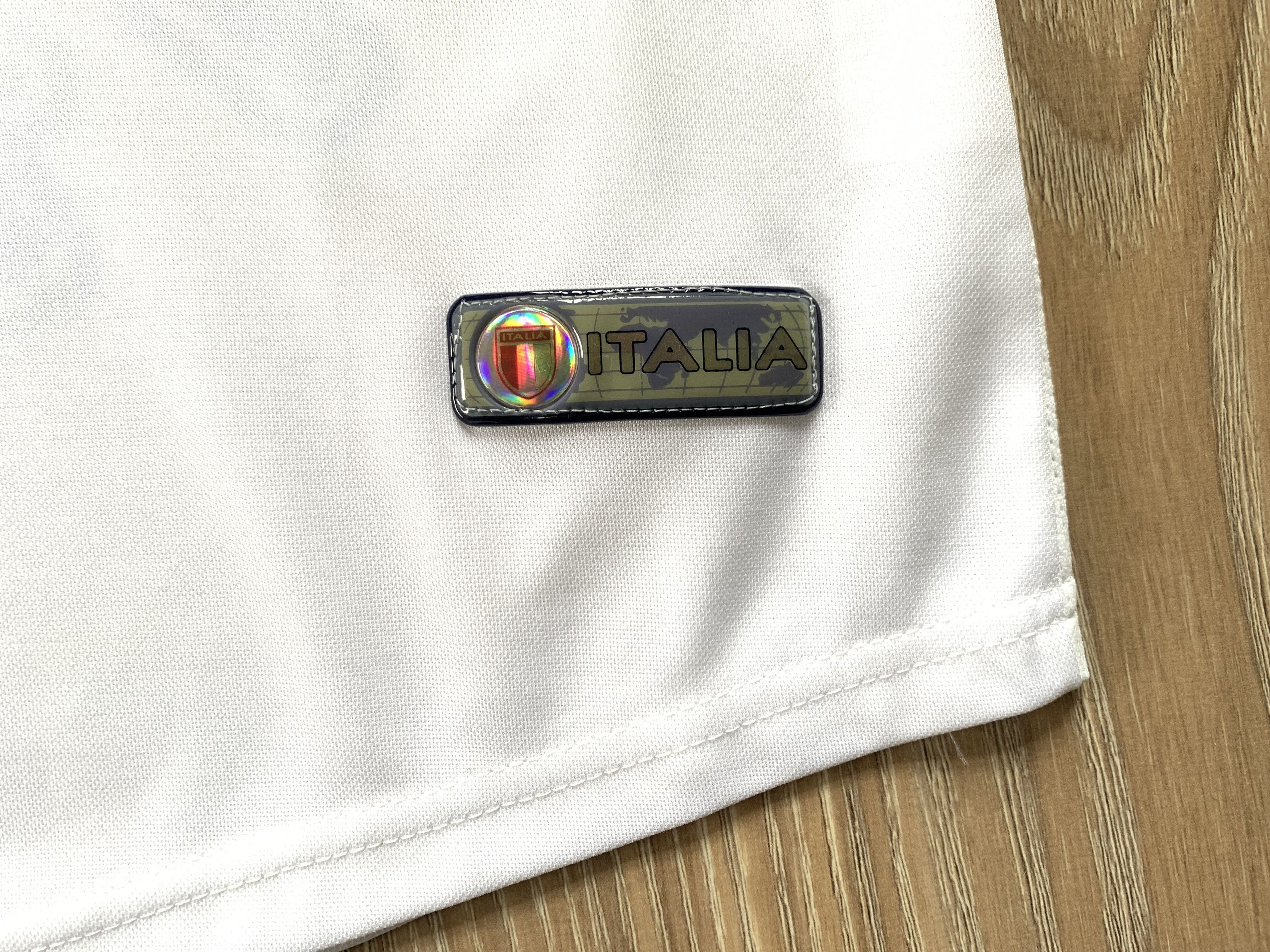 Vintage Rare Italia Gold Football Centr Logo White Vintage Jersey Size US S / EU 44-46 / 1 - 6 Thumbnail