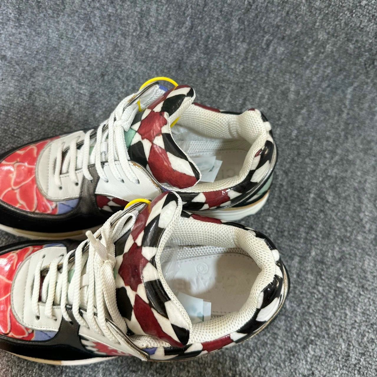 Chanel Chanel graffiti sneakers Size US 8 / IT 38 - 6 Thumbnail