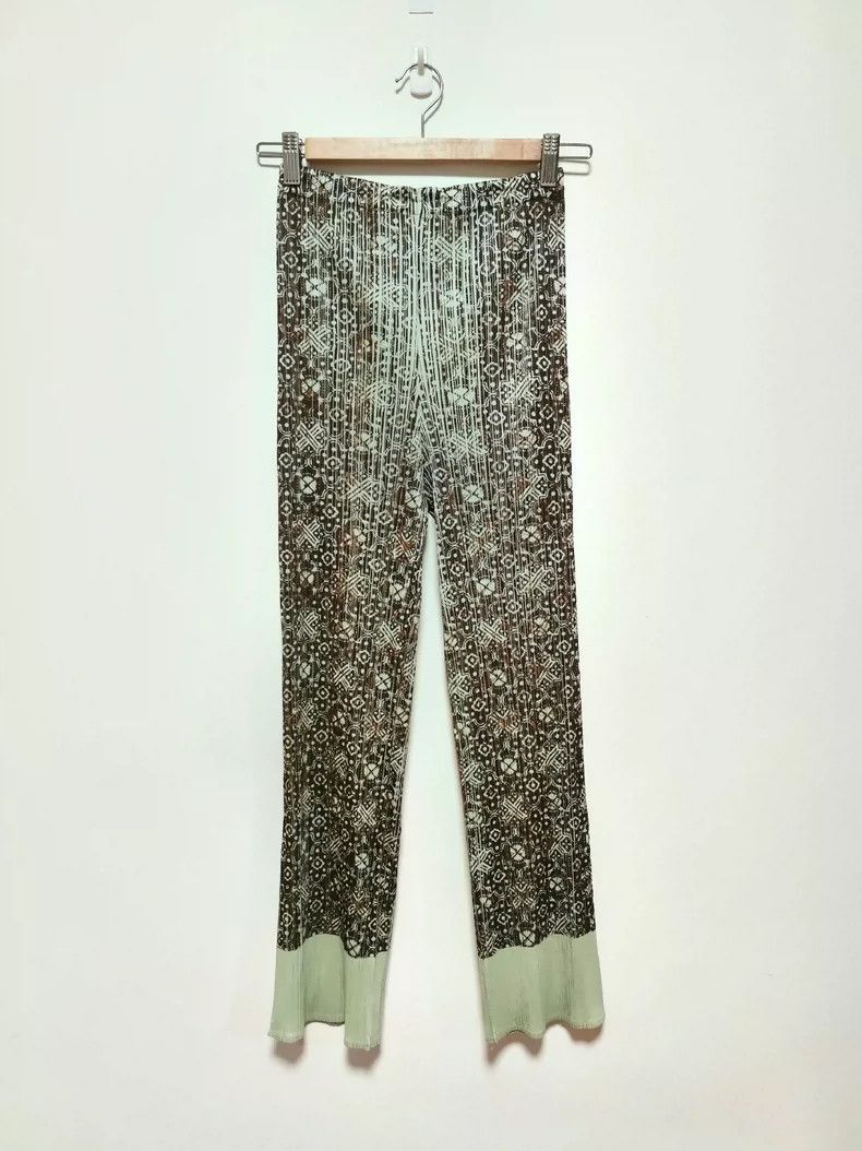 Issey Miyake Issey Miyake Vintage Pleated Long Pants - dmc Size US 32 / EU 48 - 1 Thumbnail
