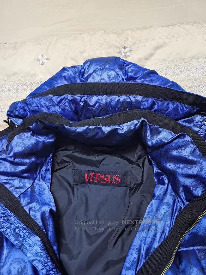 Versace Versace Blue jacquard down jacket Size M / US 6-8 / IT 42-44 - 3 Thumbnail