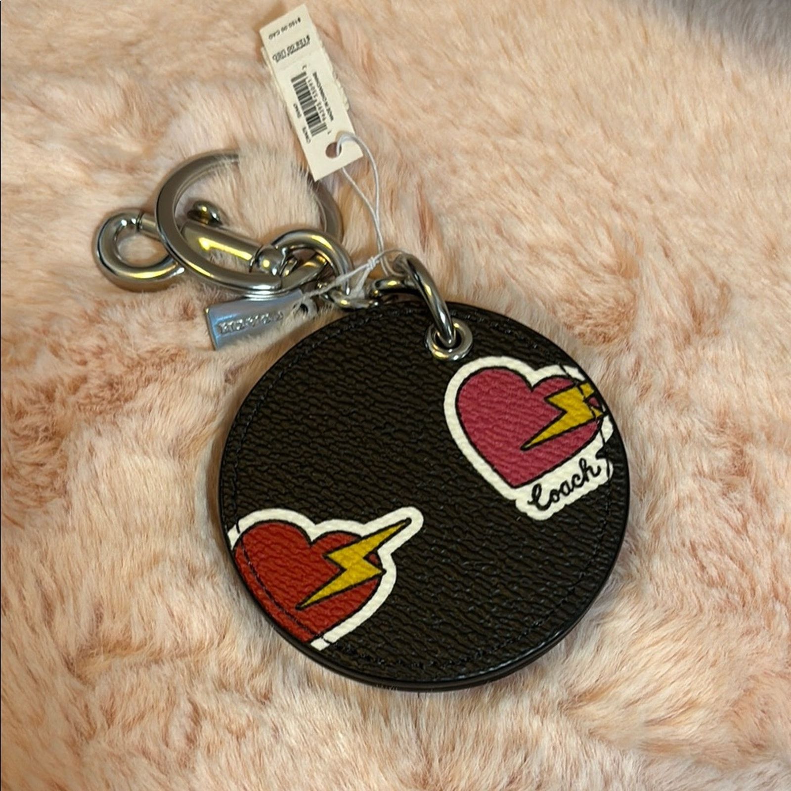 Coach NWT Coach leather mirror key chain with hearts Size S / US 4 / IT 40 - 1 Thumbnail